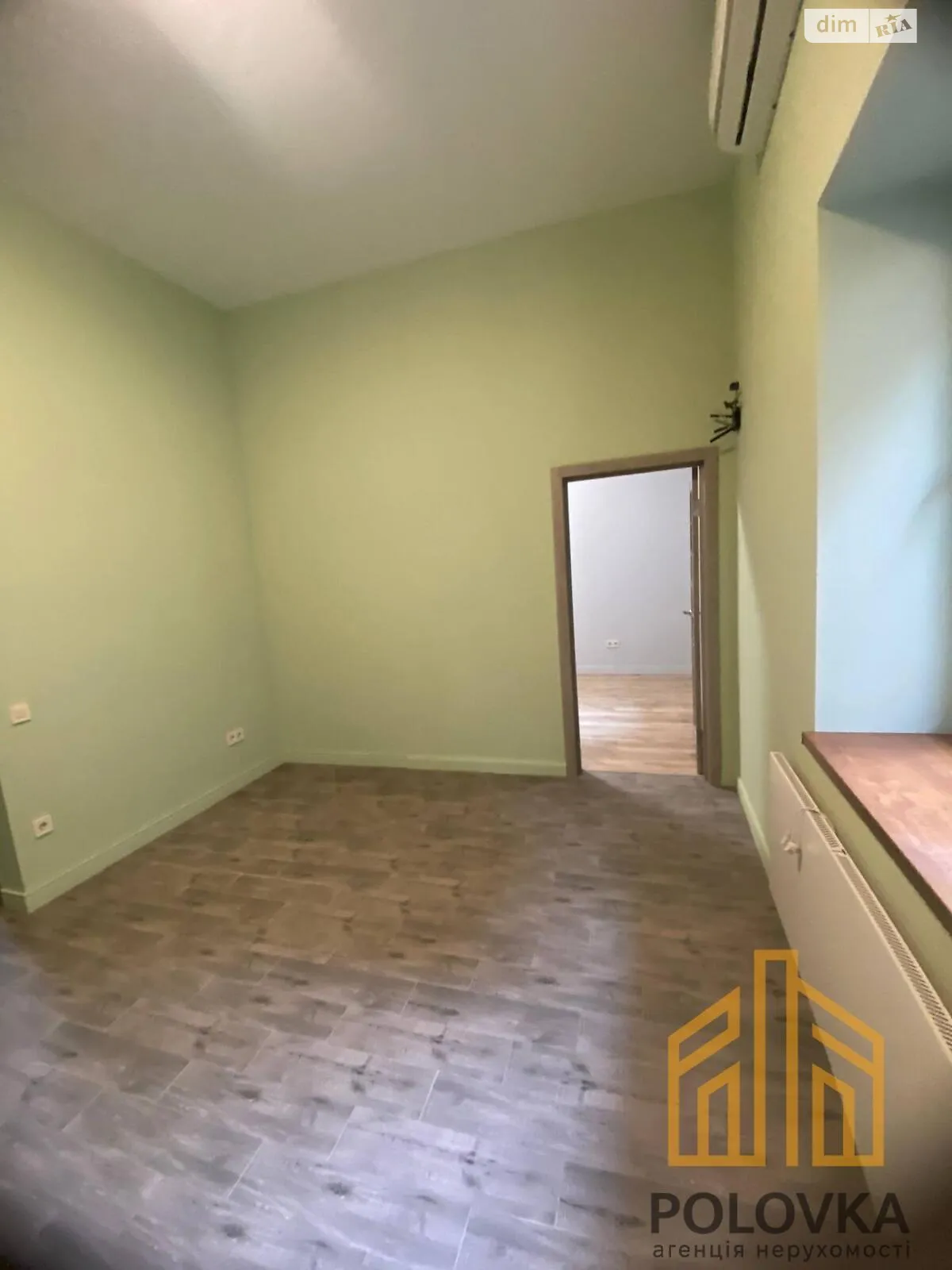 Сдается в аренду офис 36 кв. м в бизнес-центре, цена: 400 $ - фото 1