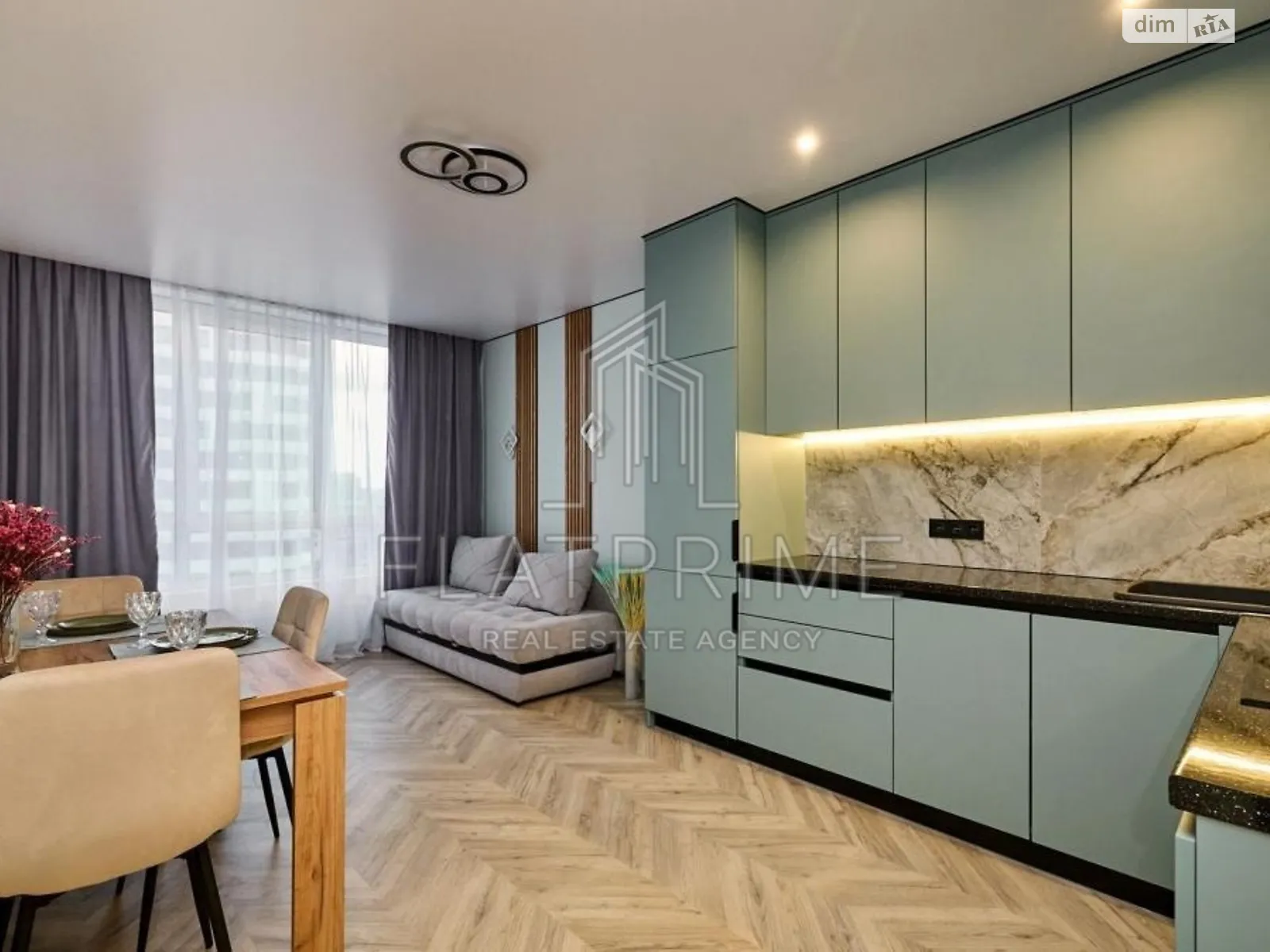 Продается 1-комнатная квартира 43 кв. м в Киеве, ул. Всеволода Змиенко, 15/23 - фото 1