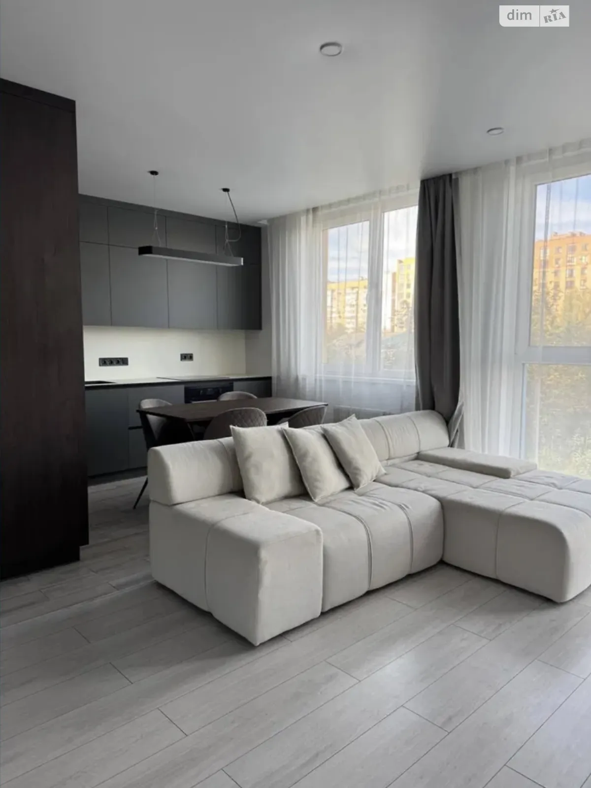 Продається 2-кімнатна квартира 60.2 кв. м у Житомирі, пр. Шпаковський, 26 - фото 1