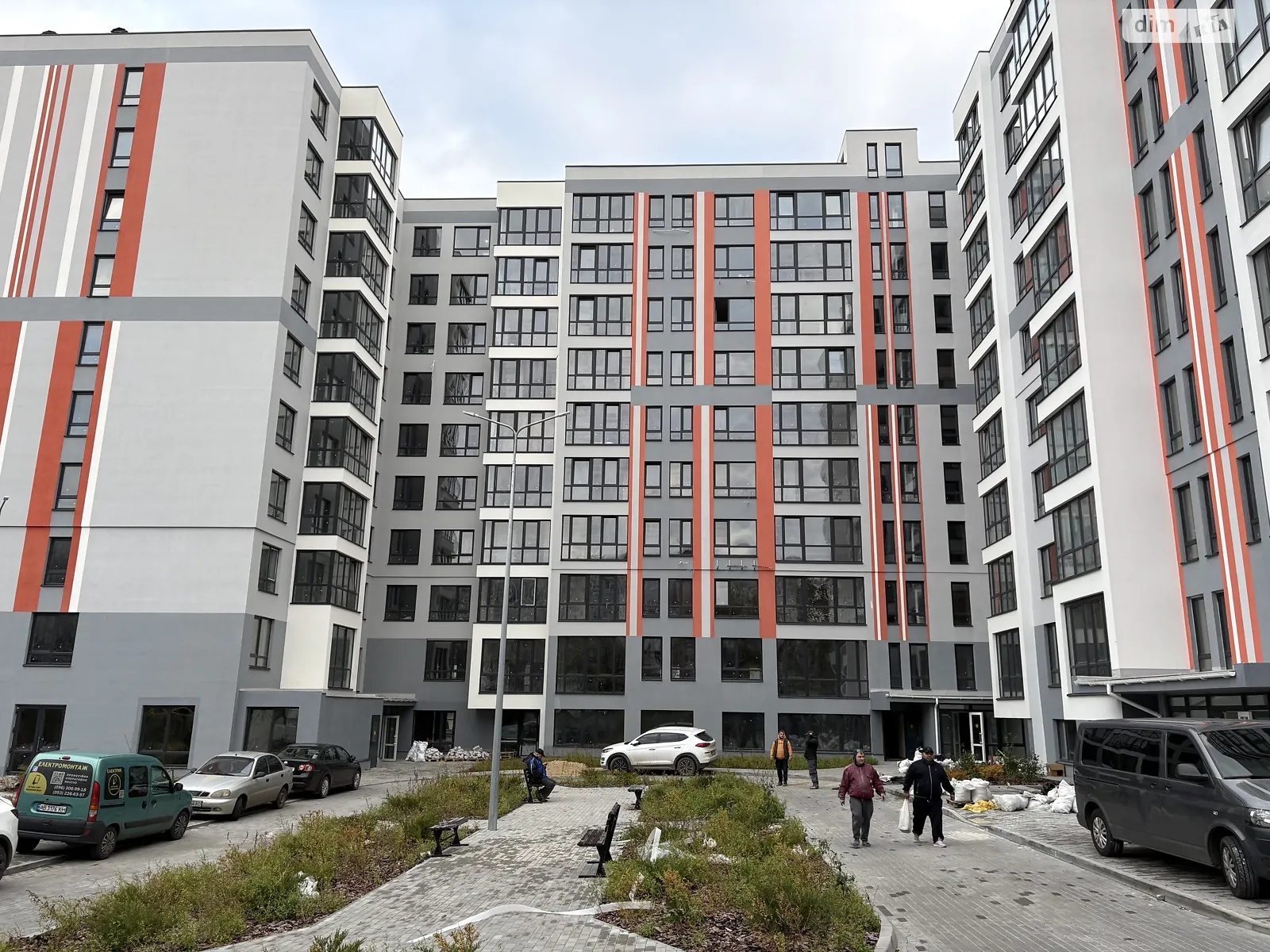 Продається 2-кімнатна квартира 55 кв. м у Вінниці, вул. Привокзальна, 30 - фото 1