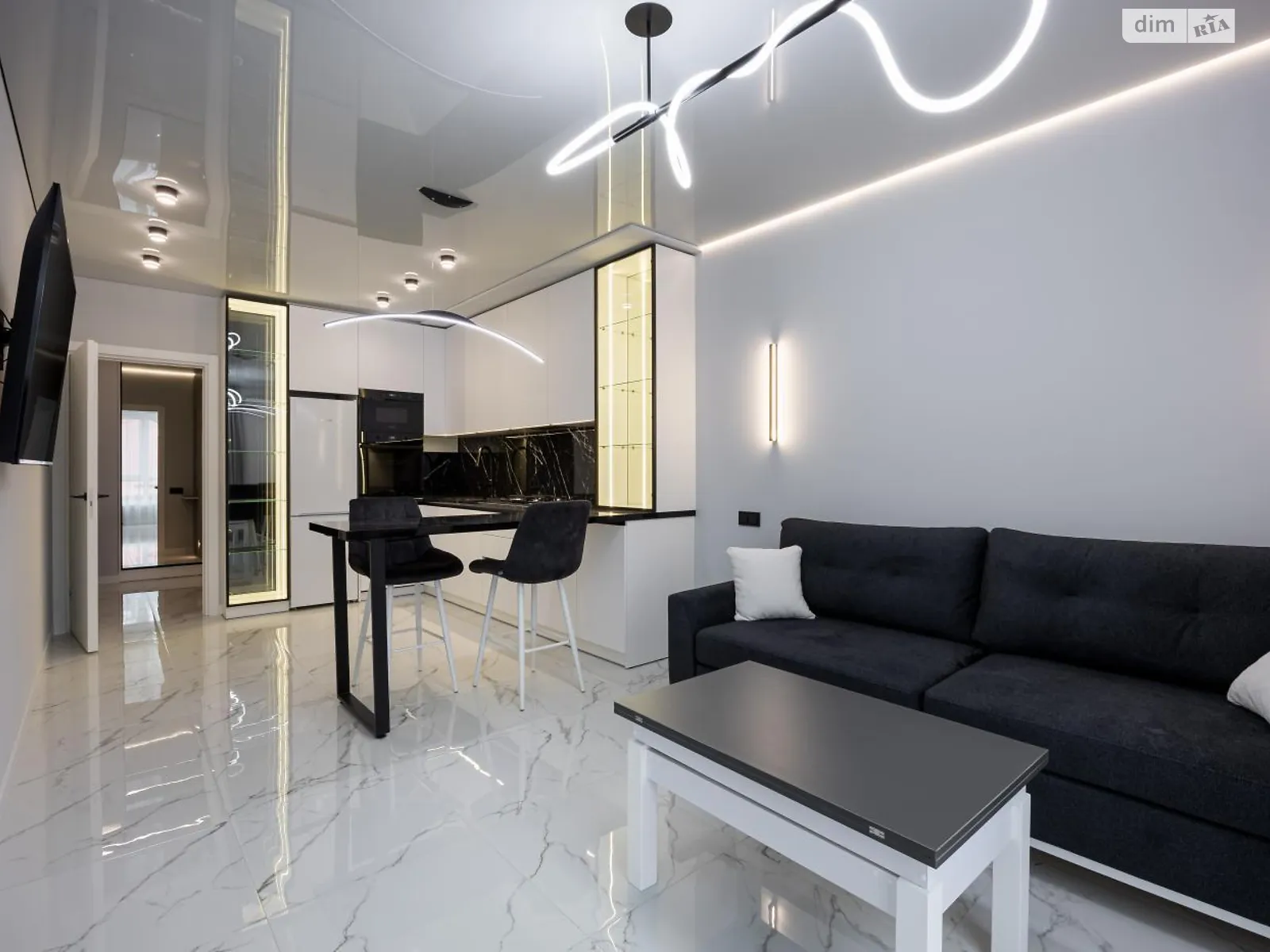 Продается 1-комнатная квартира 52.3 кв. м в Львове, цена: 145000 $ - фото 1