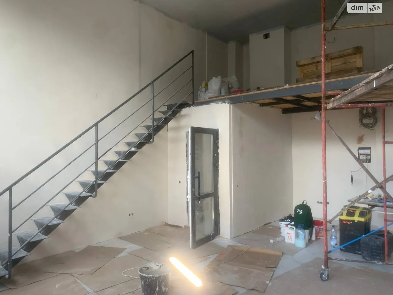 Здається в оренду приміщення вільного призначення 65 кв. м в 17-поверховій будівлі, цена: 27000 грн - фото 1