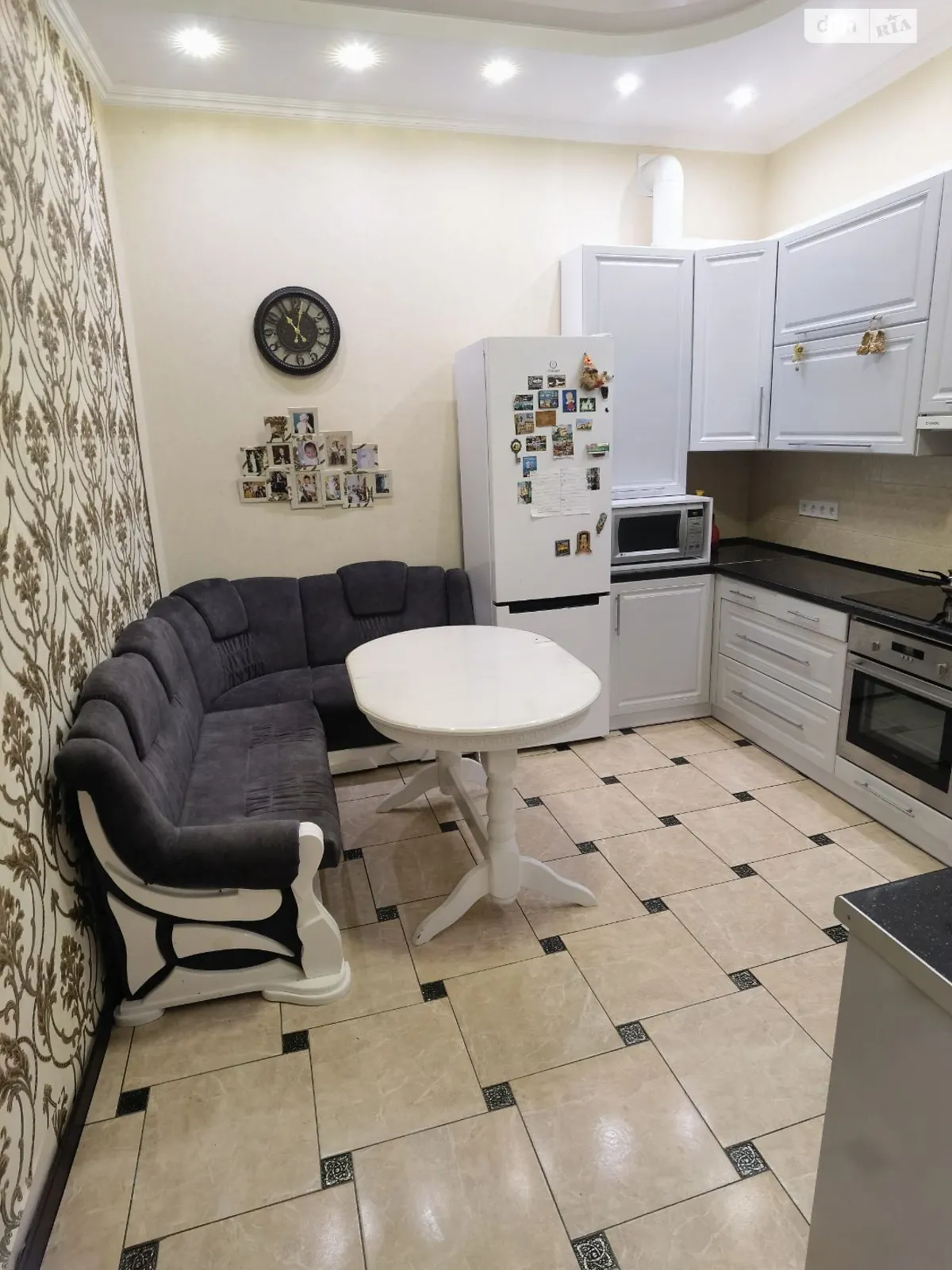 Сдается в аренду 2-комнатная квартира 80 кв. м в Черкассах, ул. Амброса Сергея, 98 - фото 1