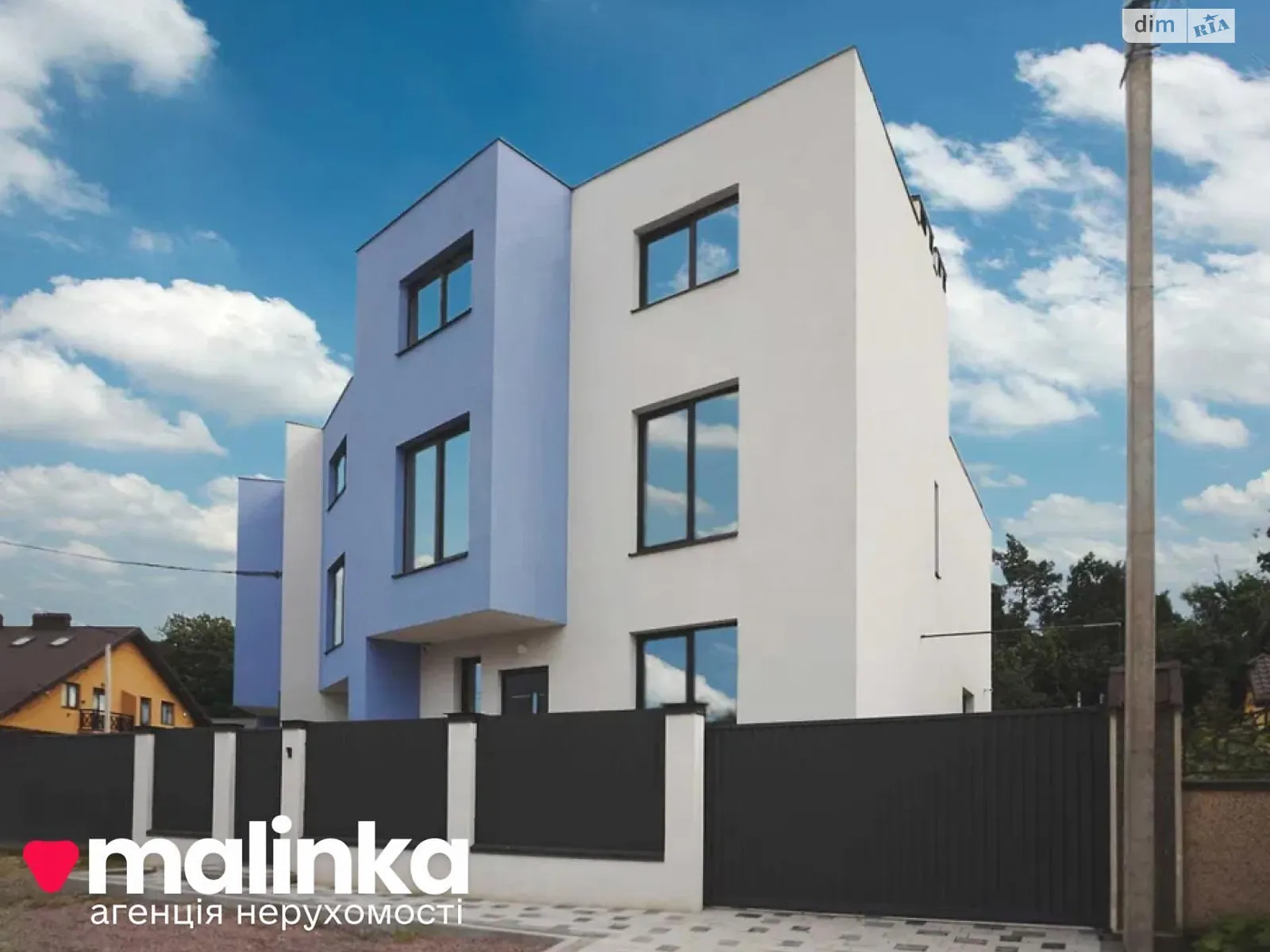 Продается дом на 3 этажа 116.4 кв. м с участком, цена: 165000 $ - фото 1