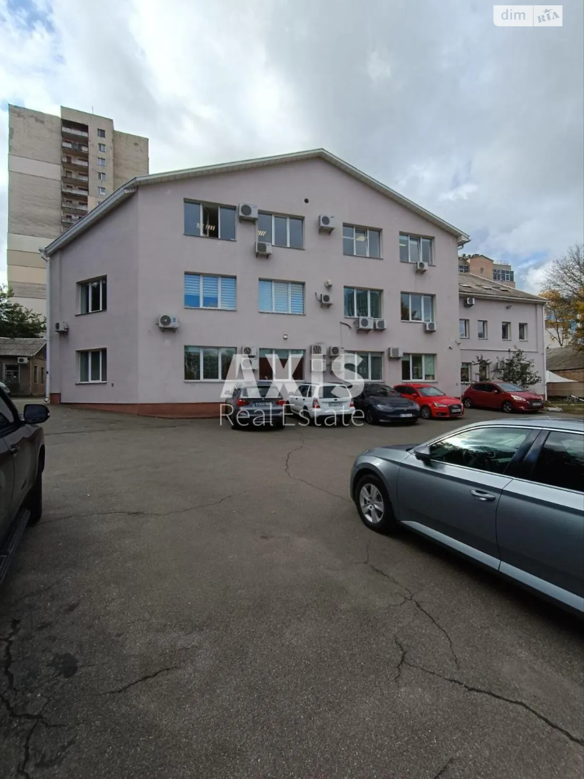 Сдается в аренду офис 1612 кв. м в бизнес-центре, цена: 806000 грн - фото 1