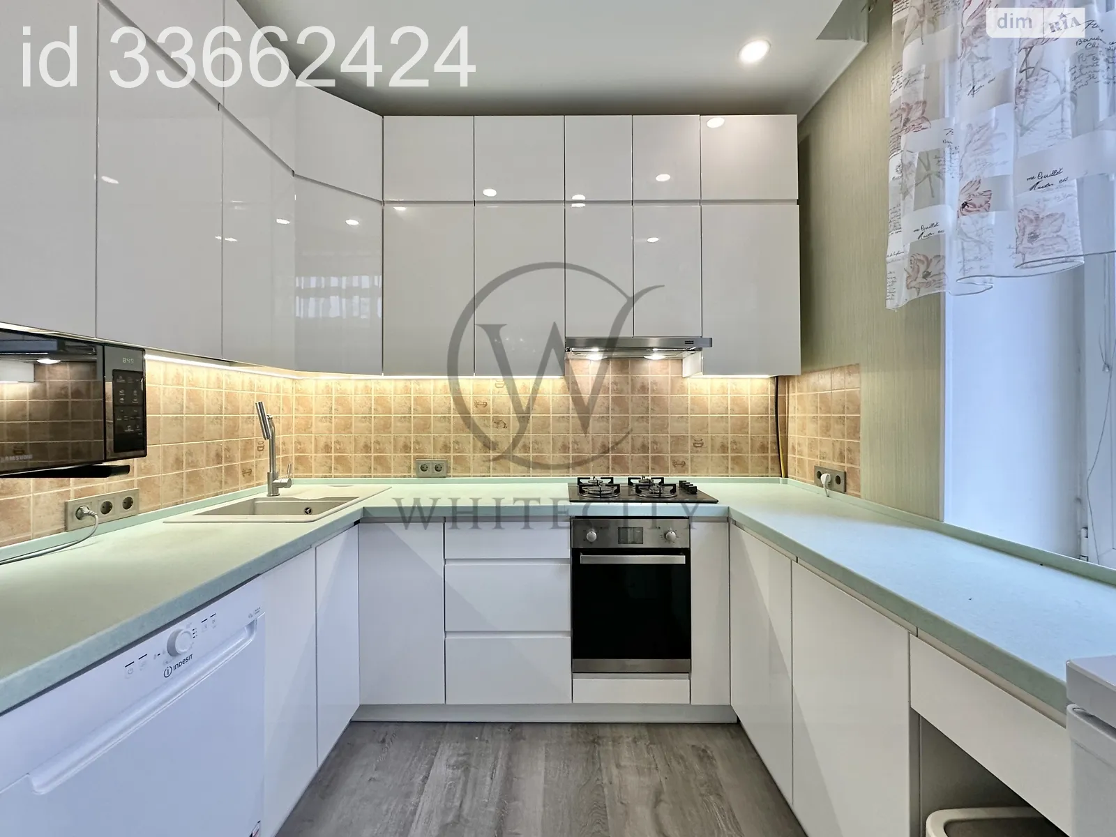 Сдается в аренду 3-комнатная квартира 90 кв. м в Киеве, ул. Михайла Грушевского, 34/1 - фото 1