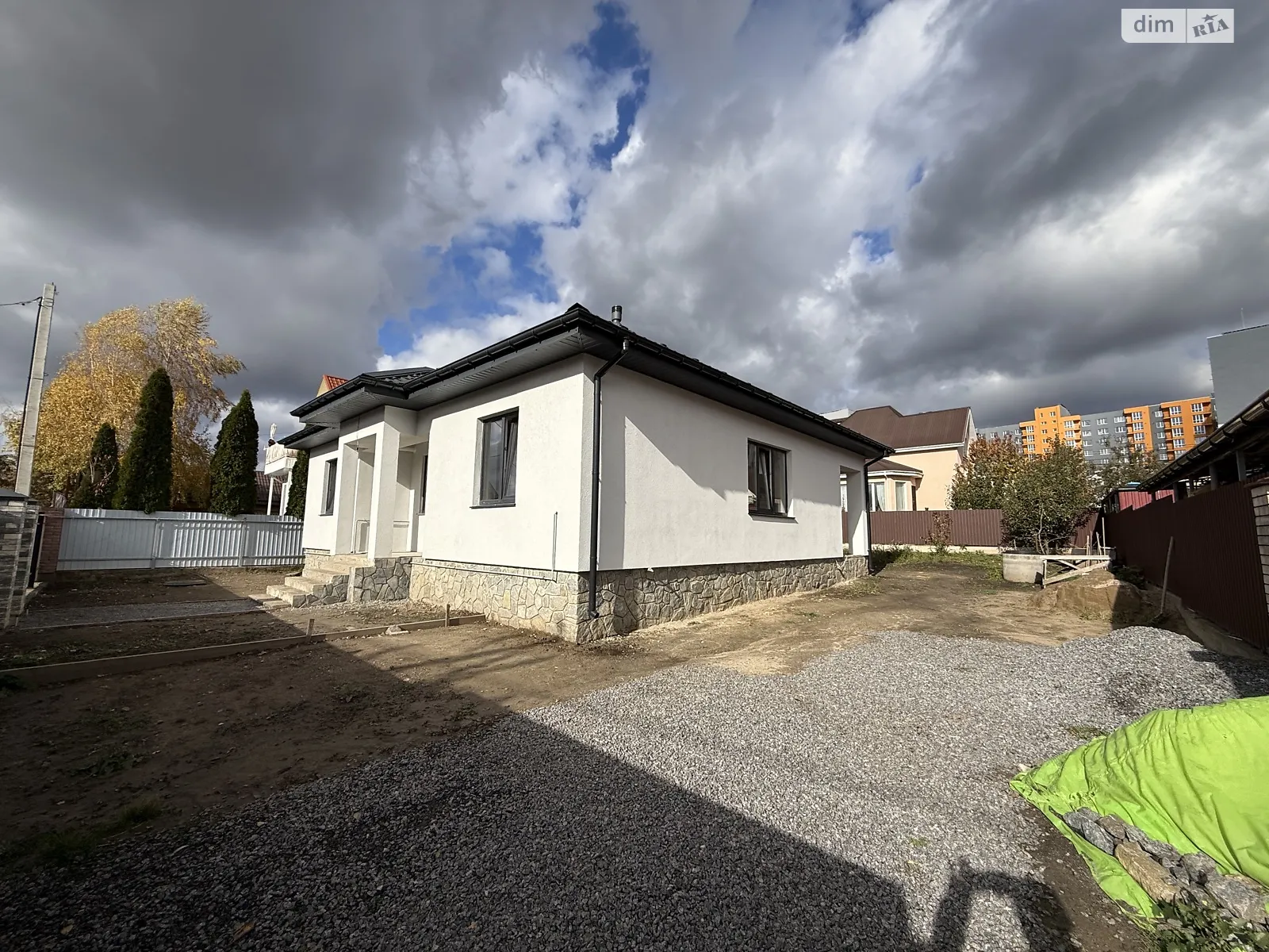 Продається одноповерховий будинок 132 кв. м з каміном, цена: 138499 $ - фото 1