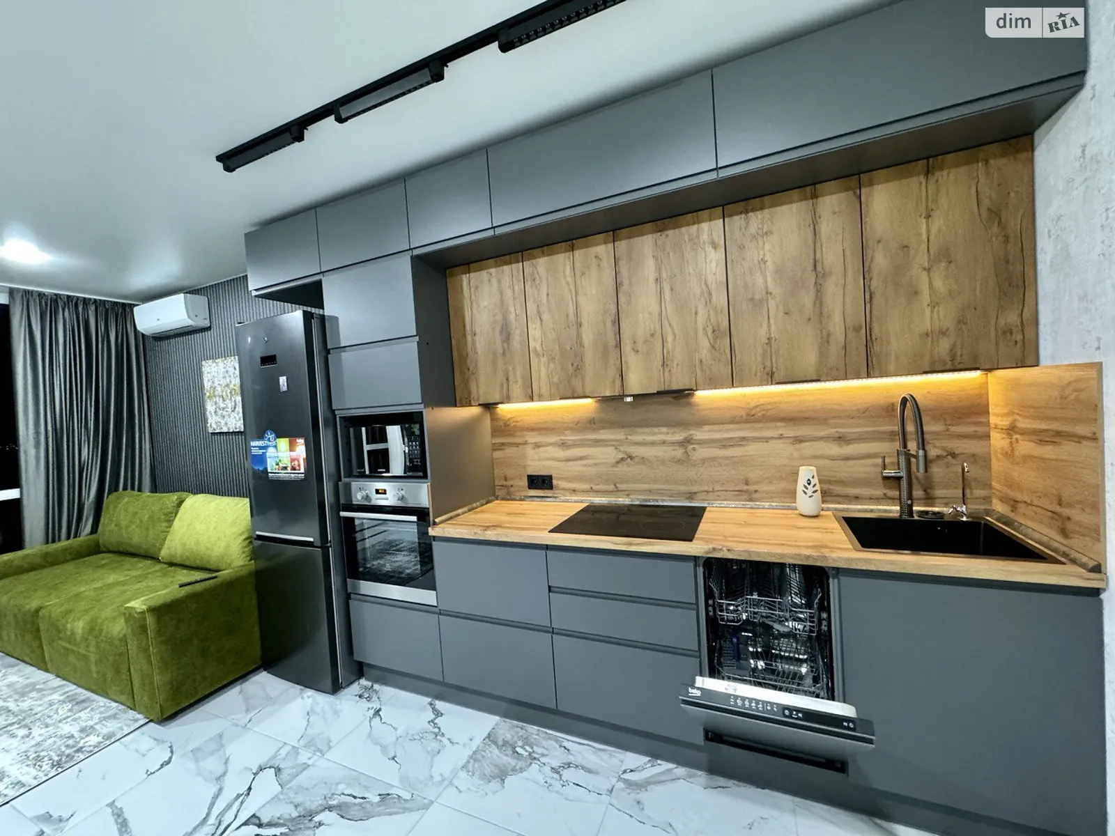 Здається в оренду 1-кімнатна квартира 54.9 кв. м у Києві, вул. Причальна, 12 - фото 1