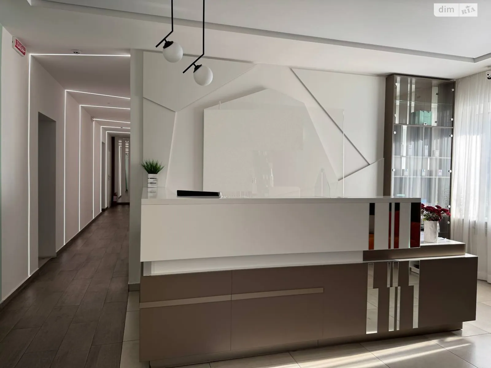 Продается помещения свободного назначения 154.7 кв. м в 3-этажном здании, цена: 330000 $ - фото 1