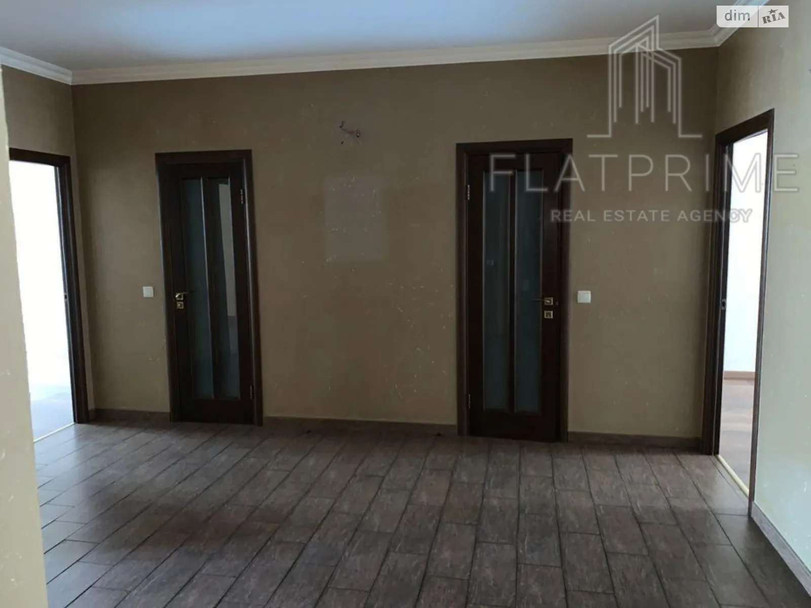 Продается 4-комнатная квартира 140 кв. м в Киеве, ул. Полтавская, 10 - фото 1