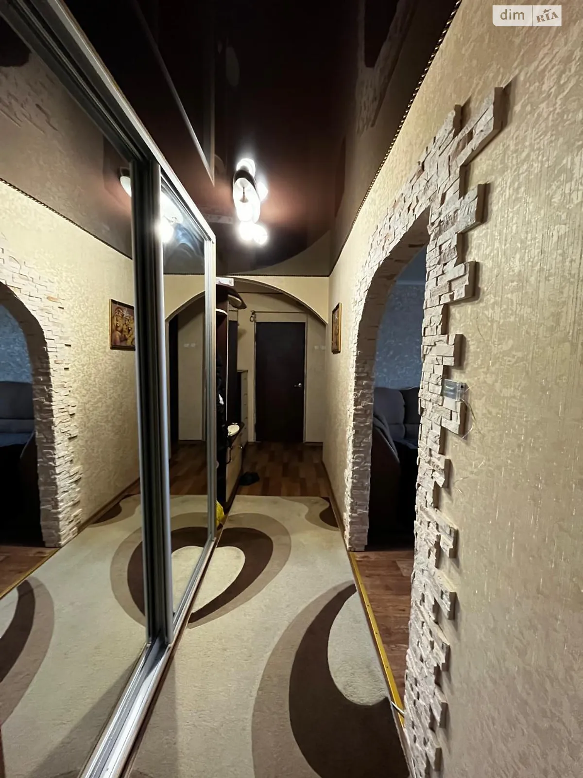 Продається 3-кімнатна квартира 64 кв. м у Олександрії, вул. Поштова(Першотравнева), 53 - фото 1