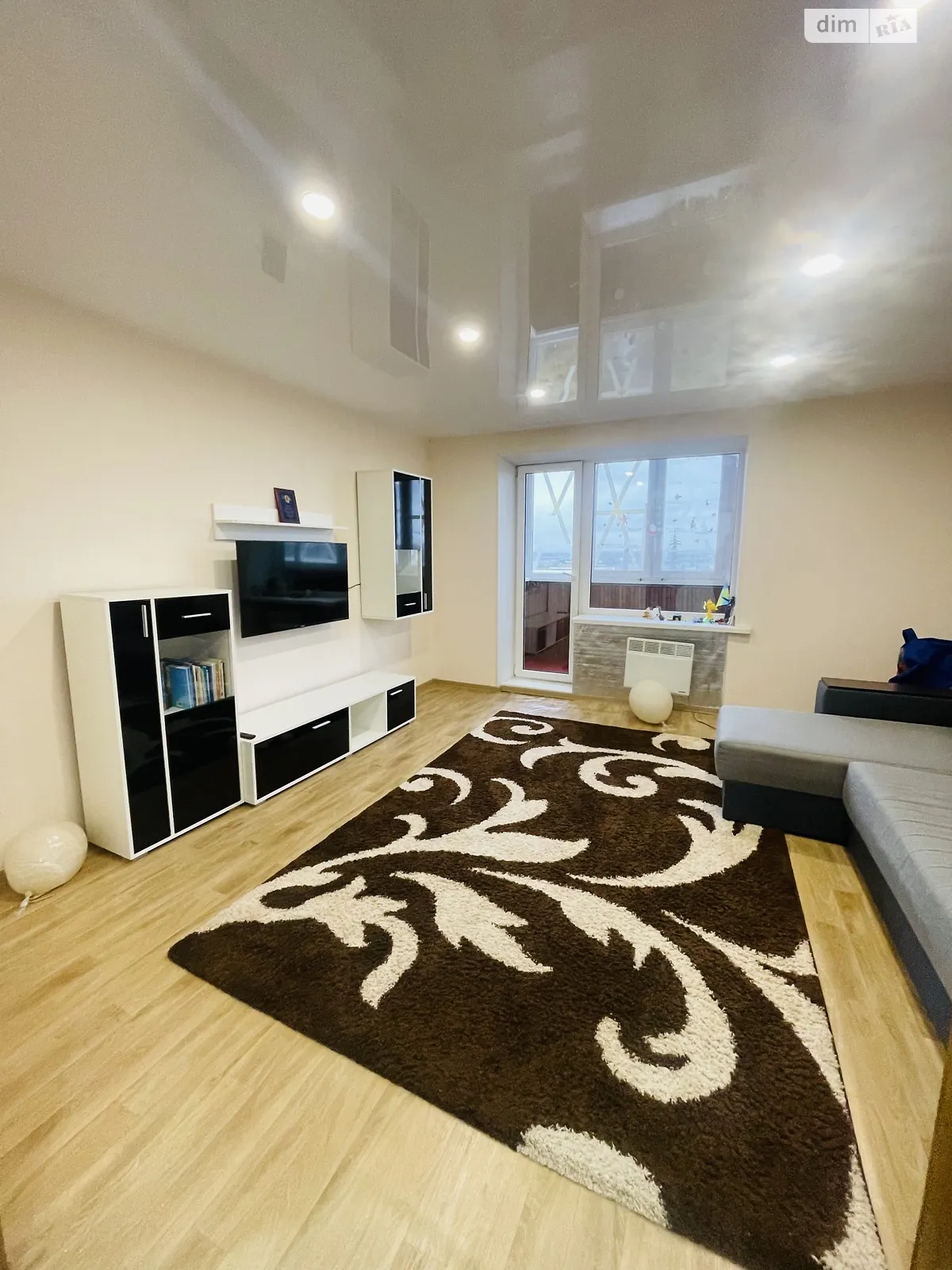 Продается 3-комнатная квартира 79.4 кв. м в Слобожанском, ул. Василия Сухомлинского, 68 - фото 1