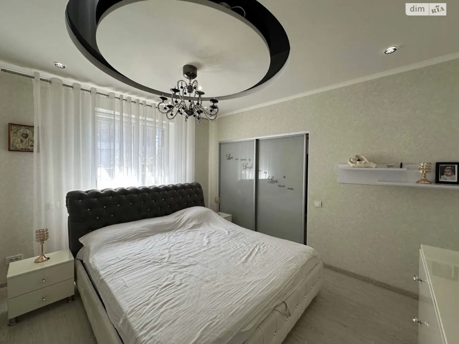 Продается одноэтажный дом 130 кв. м с камином, цена: 180000 $ - фото 1