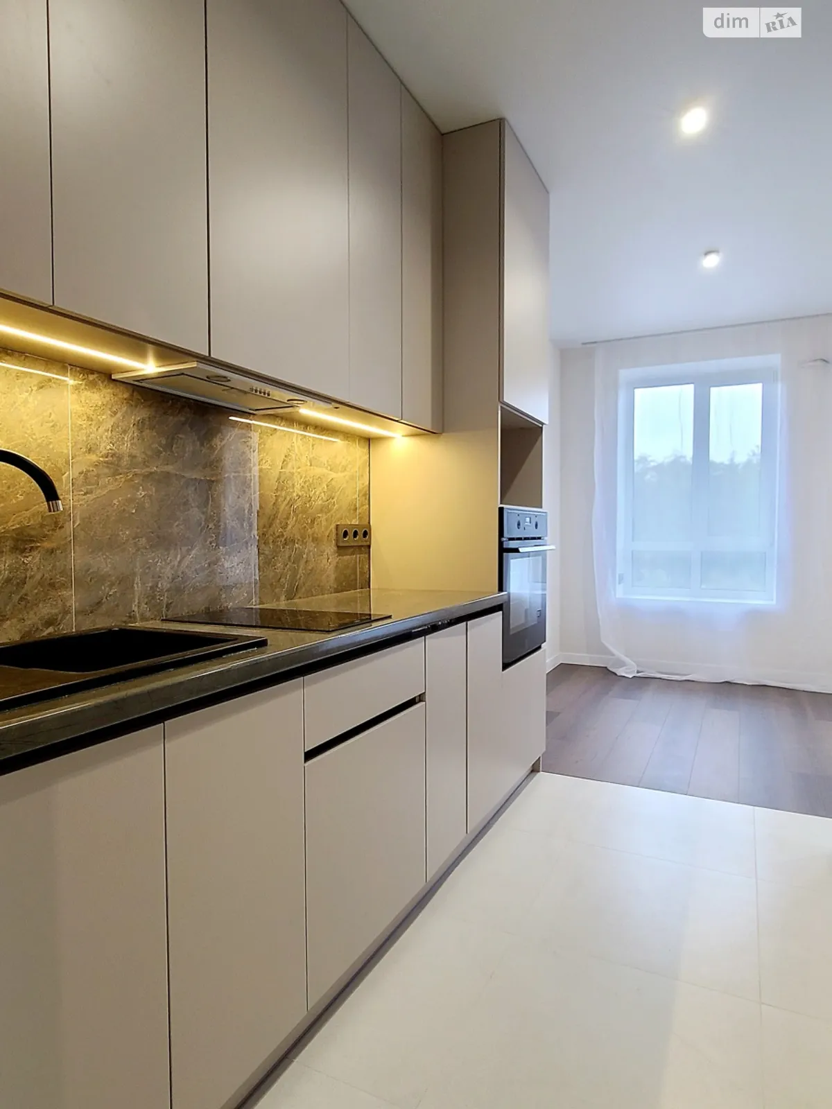 Продается 1-комнатная квартира 28 кв. м в Ирпене, ул. Соборная(ІІІ Интернационала) - фото 1