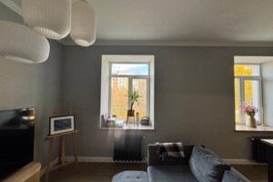 Продаж квартири, Полтава, р‑н. Центр, Соборності (Жовтнева) вулиця