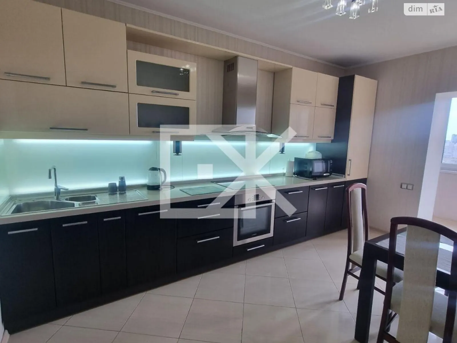 Сдается в аренду 2-комнатная квартира 82 кв. м в Киеве, ул. Нежинская, 5 - фото 1