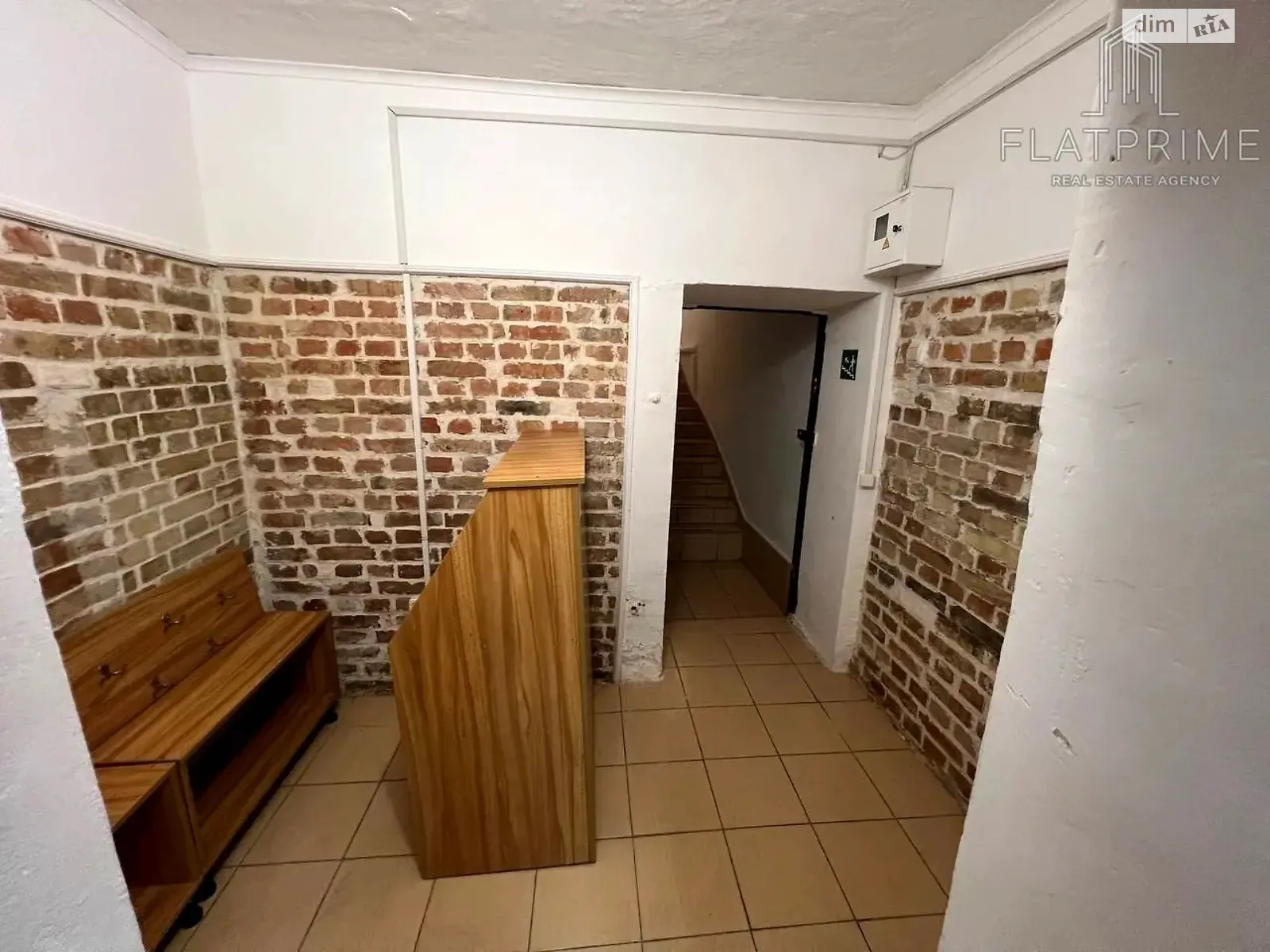 Продается помещения свободного назначения 112.6 кв. м в 5-этажном здании, цена: 105000 $ - фото 1