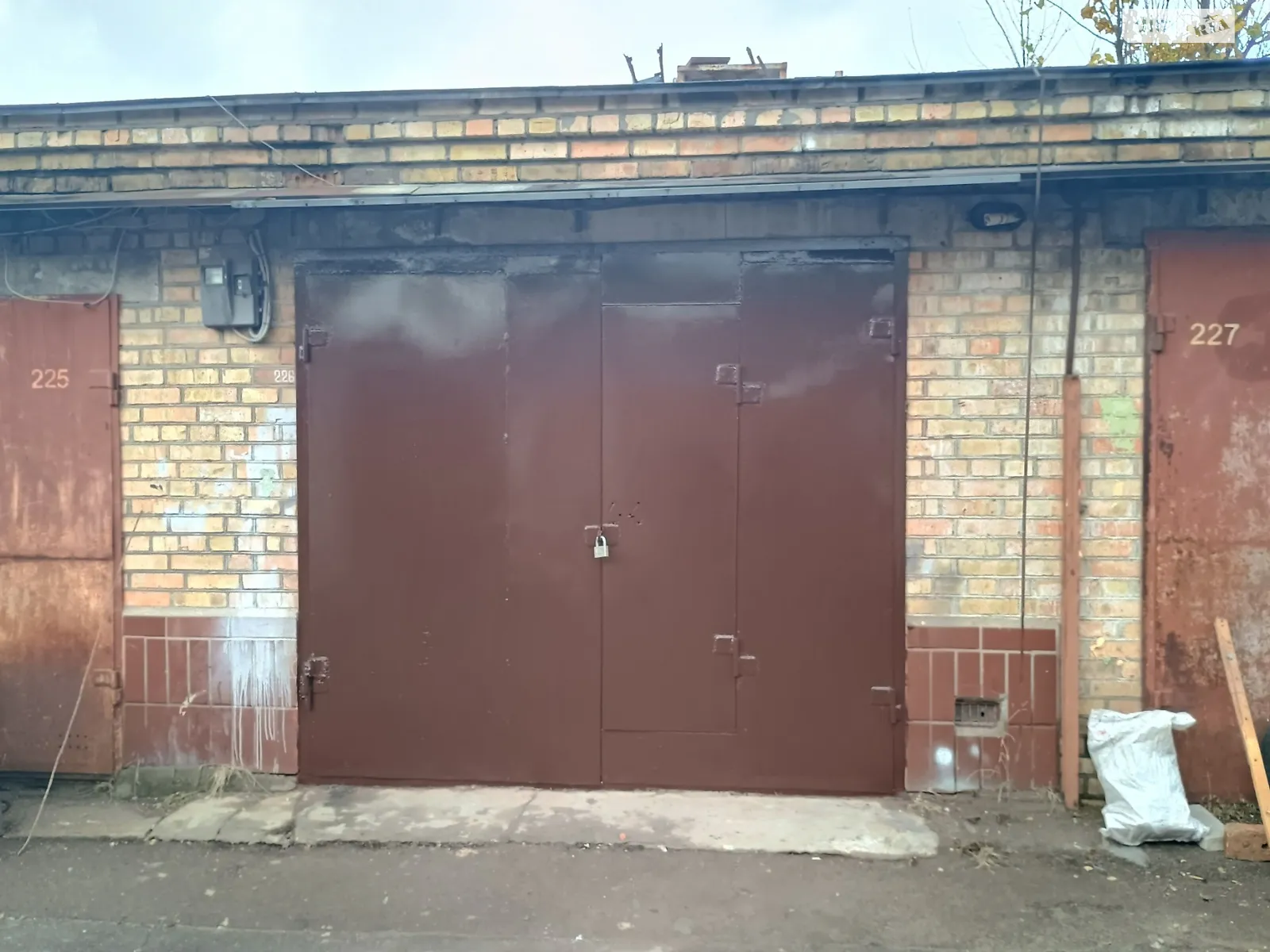 Продается отдельно стоящий гараж под легковое авто на 38.2 кв. м, цена: 13500 $ - фото 1