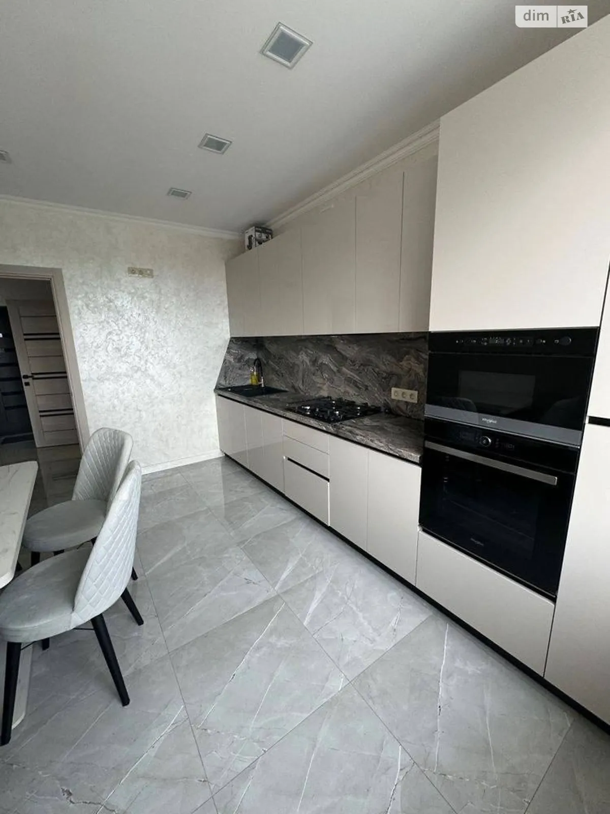 Сдается в аренду 1-комнатная квартира 50 кв. м в Хмельницком, ул. Проскуровского Подполья, 199 - фото 1