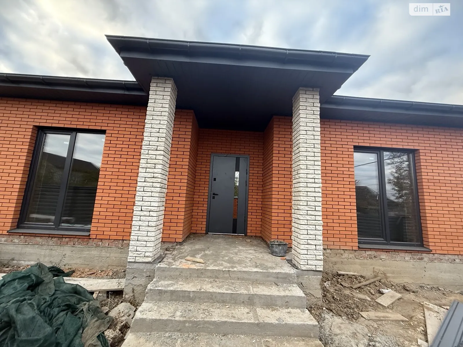 Продается одноэтажный дом 92 кв. м с баней/сауной, цена: 92000 $ - фото 1