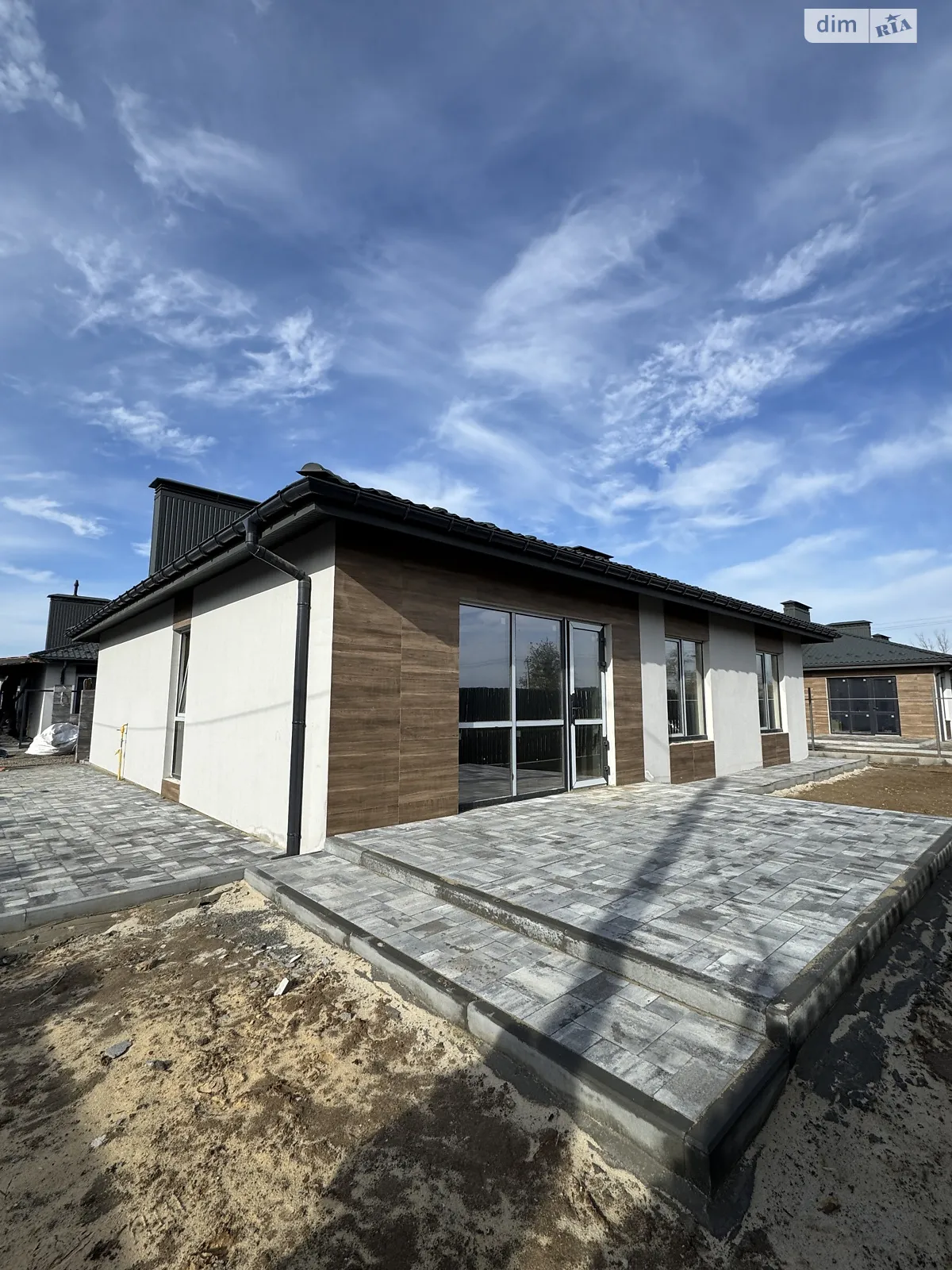 Продается одноэтажный дом 112 кв. м с садом, цена: 84000 $ - фото 1