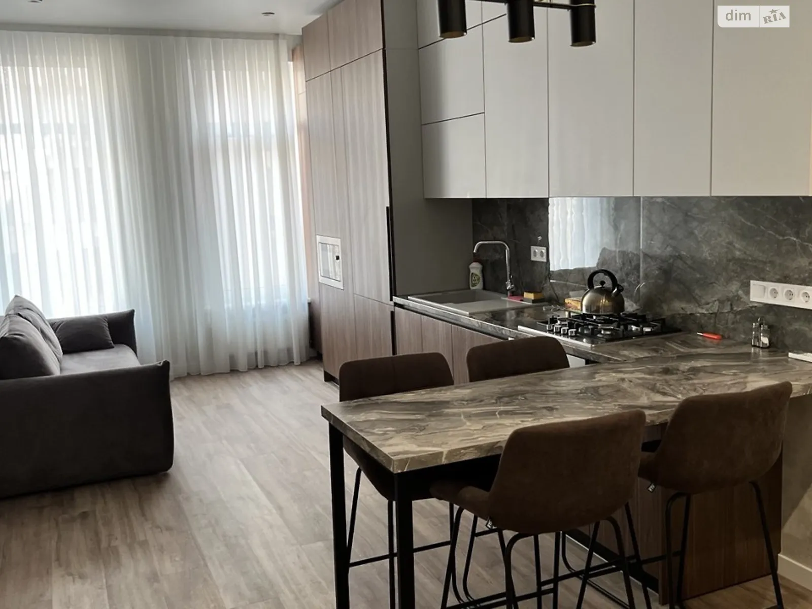 Сдается в аренду 1-комнатная квартира 47 кв. м в Одессе, ул. Дача Ковалевского, 91 - фото 1