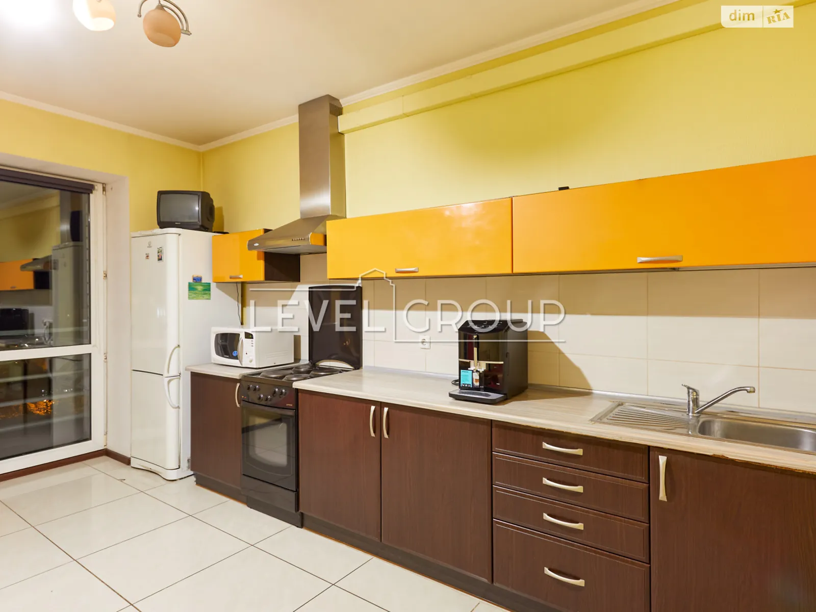 Продается 1-комнатная квартира 46.3 кв. м в Киеве, ул. Юрия Литвинского(Российская), 64 - фото 1