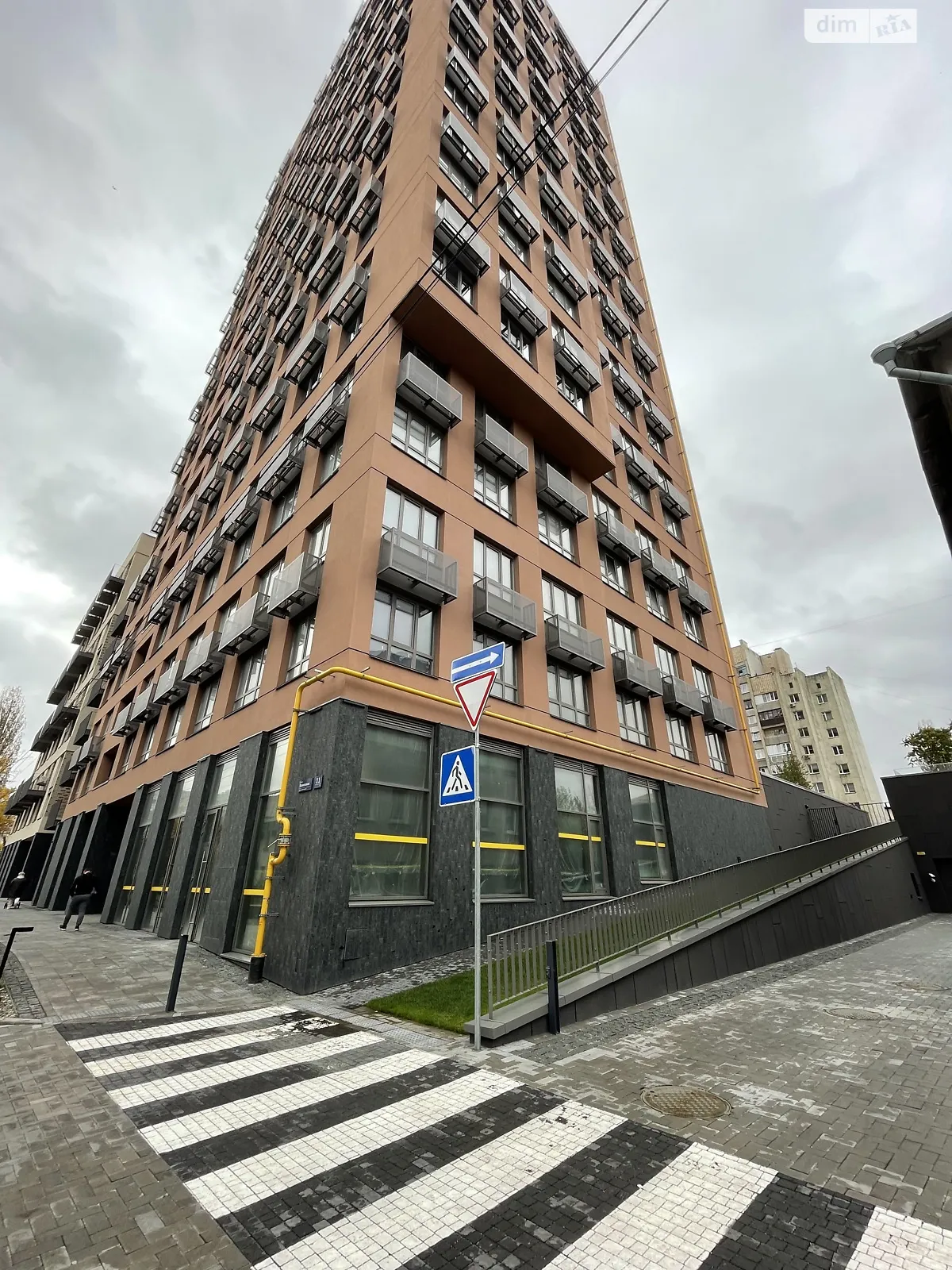 Продается 1-комнатная квартира 32 кв. м в Киеве, ул. Вавиловых, 11 - фото 1