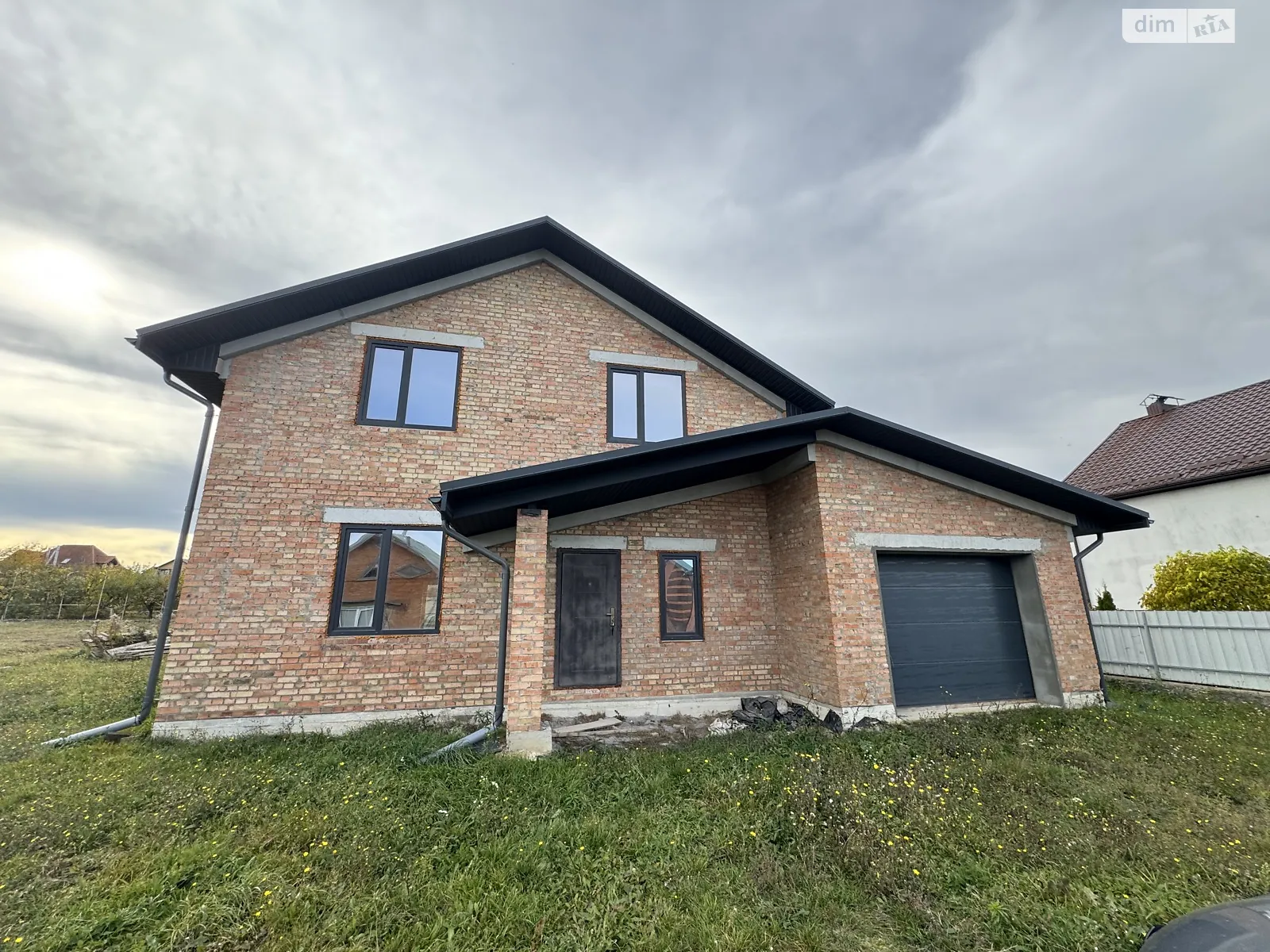 Продається будинок 2 поверховий 190 кв. м с басейном, цена: 120000 $ - фото 1