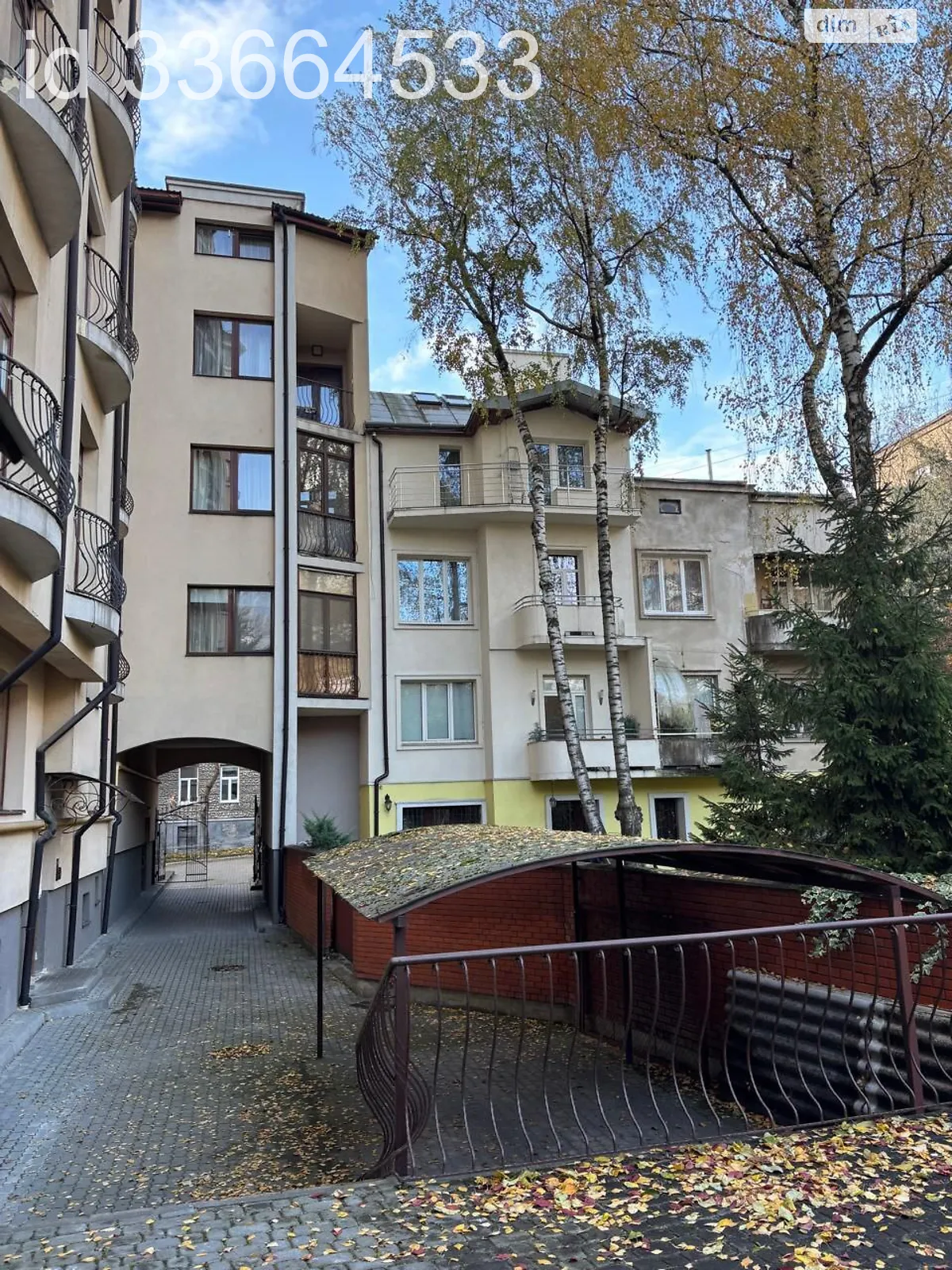 Сдается в аренду 3-комнатная квартира 105 кв. м в Львове, ул. Черниговская, 23А - фото 1