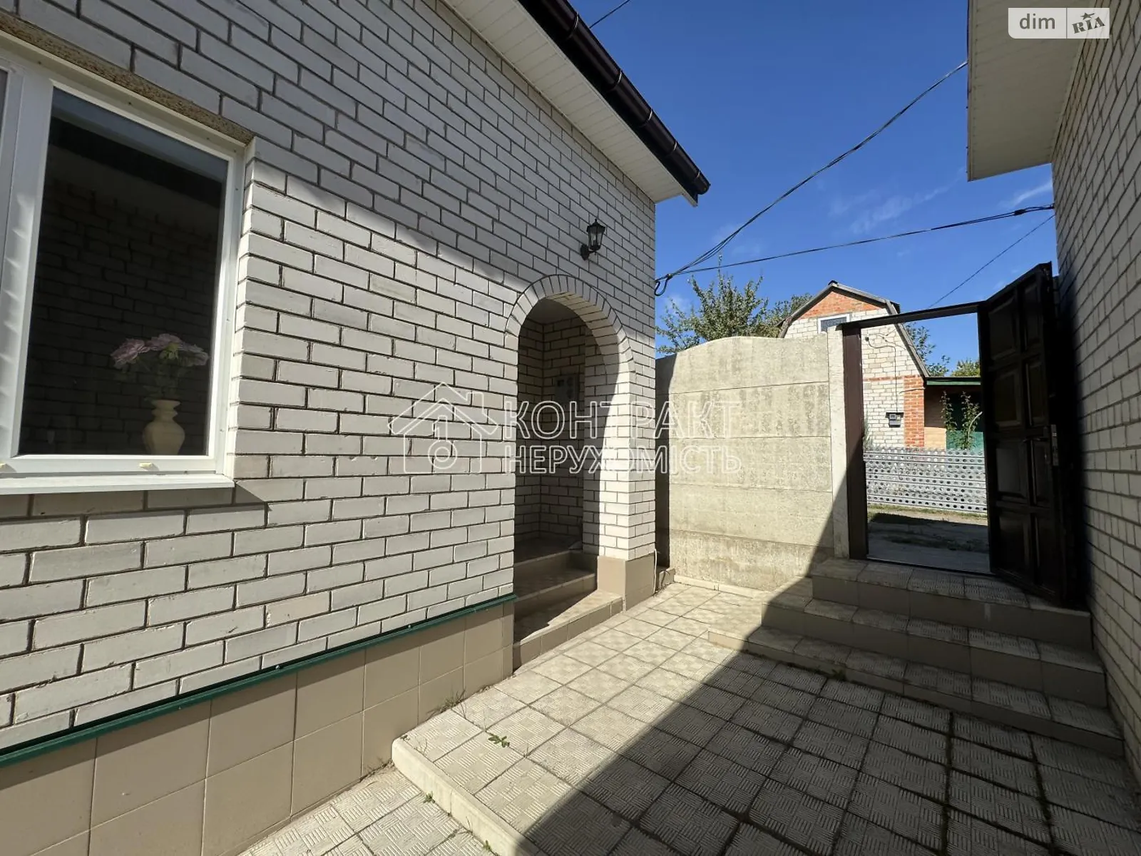 Продается дом на 2 этажа 84 кв. м с участком, цена: 39900 $ - фото 1