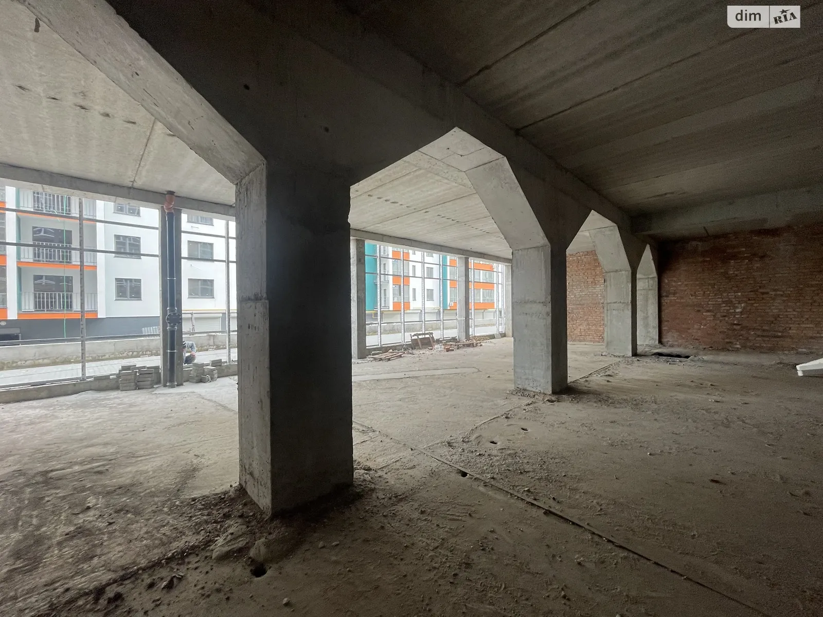 Продается помещения свободного назначения 270 кв. м в 10-этажном здании, цена: 256500 $ - фото 1
