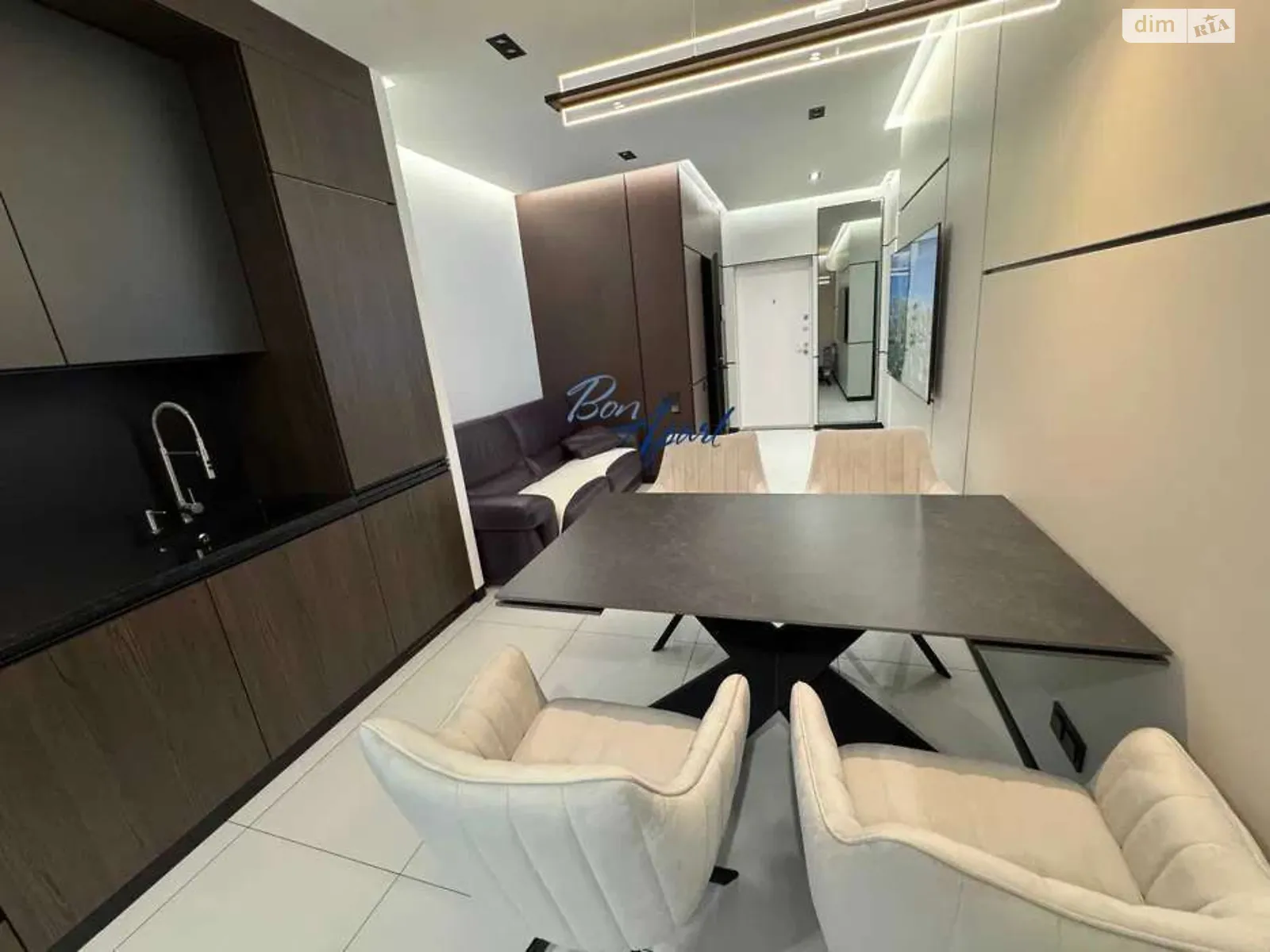 Продается 1-комнатная квартира 41 кв. м в Киеве, цена: 120000 $ - фото 1