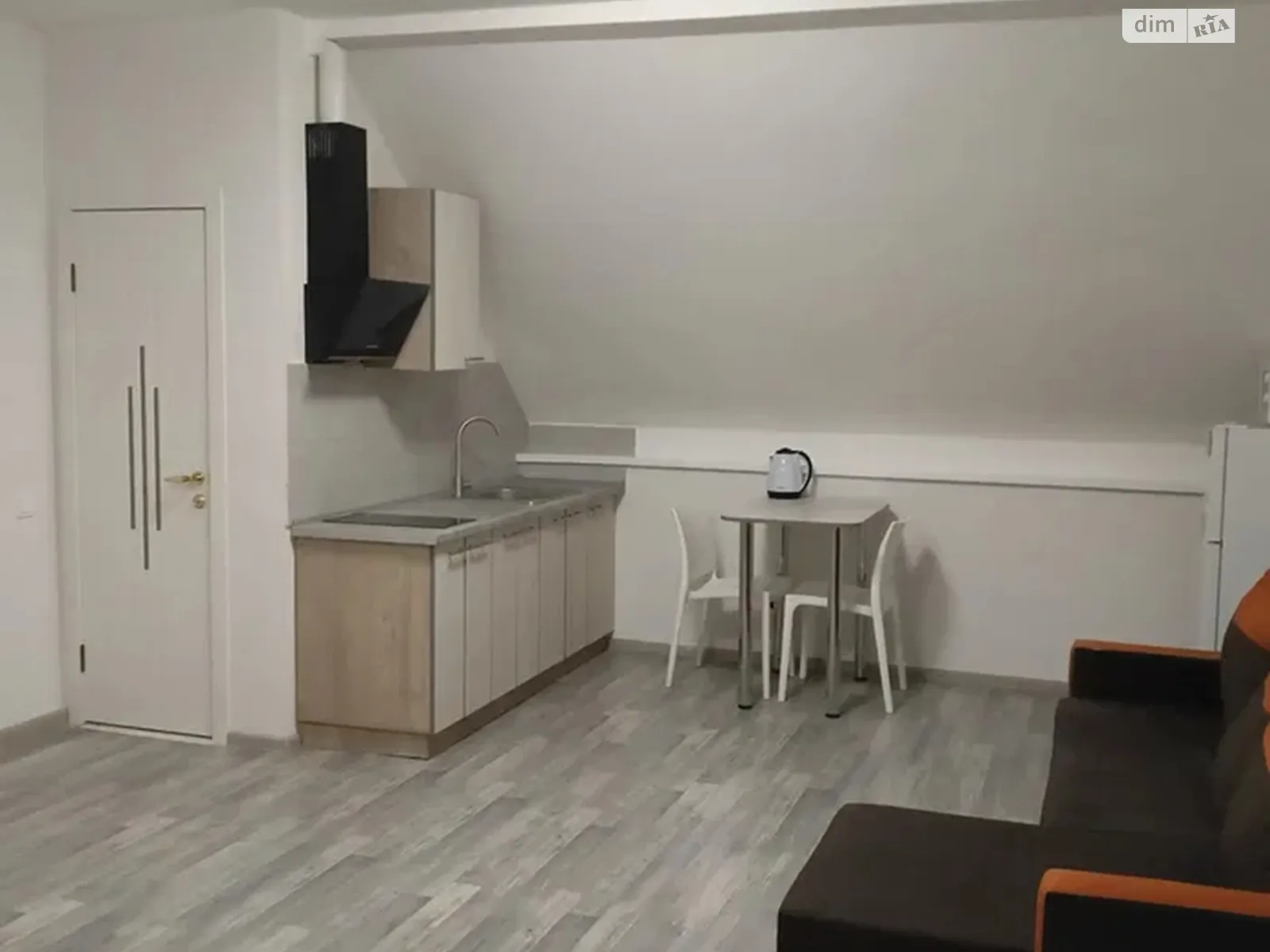 Сдается в аренду 1-комнатная квартира 40 кв. м в Киеве, ул. Луганская, 1В - фото 1