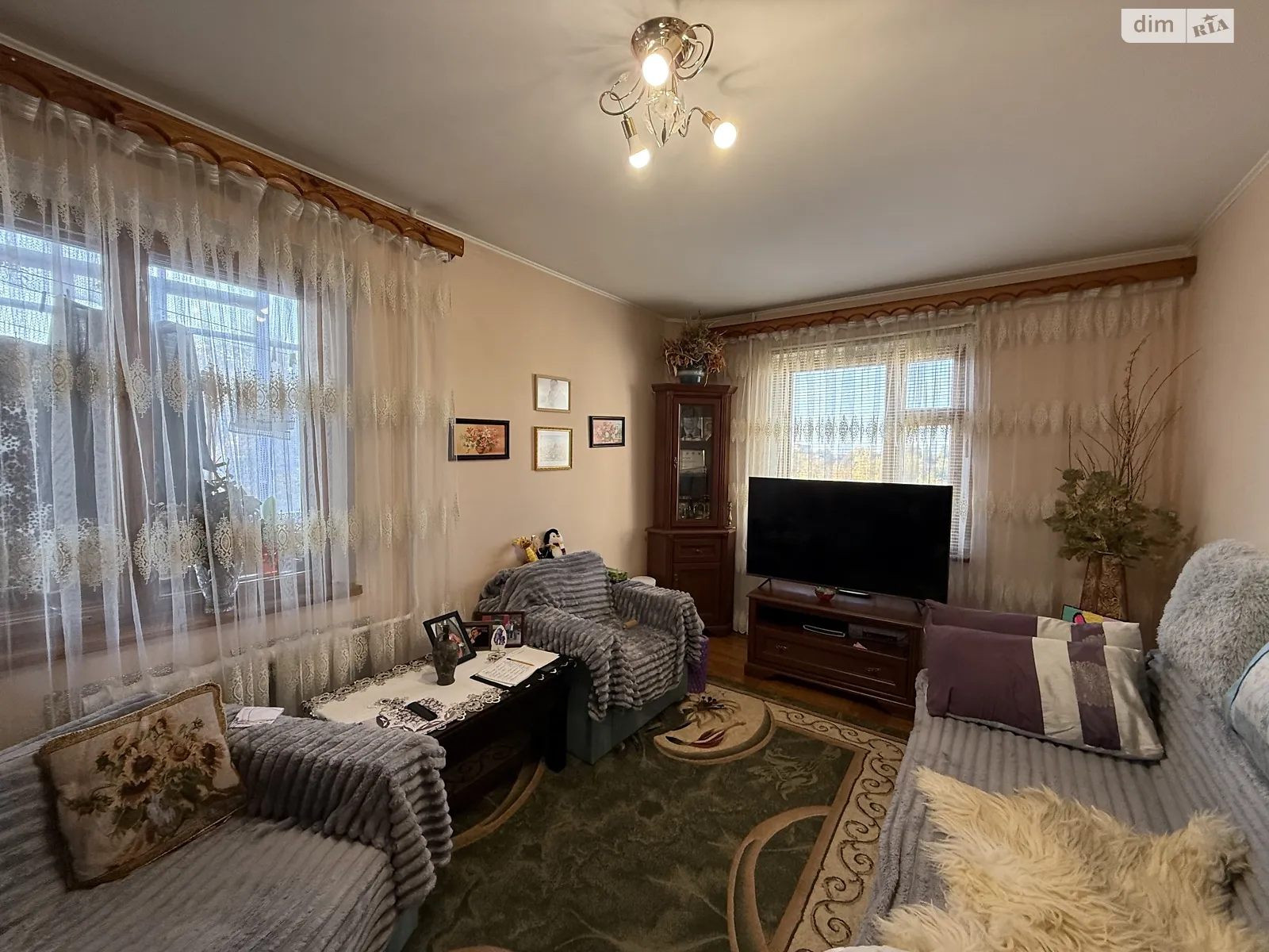 Продается 2-комнатная квартира 49.6 кв. м в Ровно, ул. Галицкого Данилы - фото 1