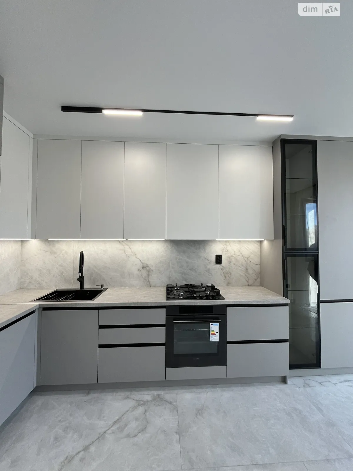 Продается 1-комнатная квартира 43 кв. м в Виннице, ул. Праведников мира(Максимовича), 21Г/1 - фото 1