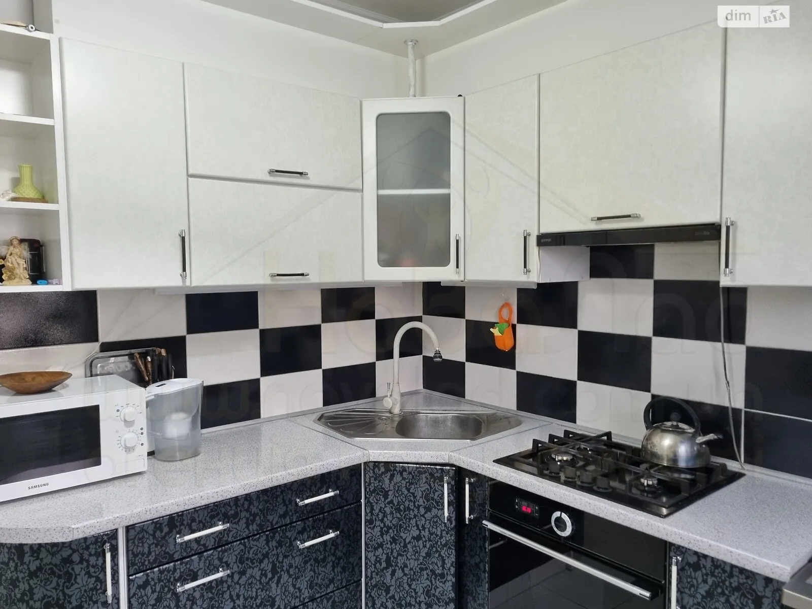 Продается 3-комнатная квартира 71.1 кв. м в Чернигове, ул. Курсанта Еськова - фото 1