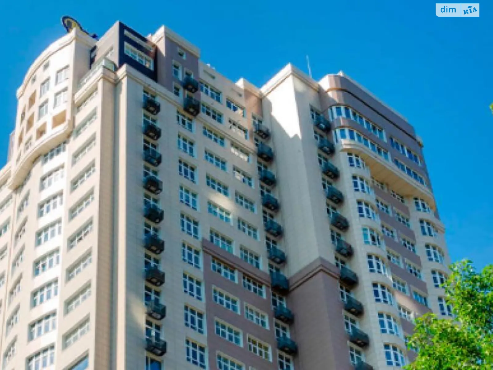 Продається 3-кімнатна квартира 111 кв. м у Києві, вул. Іоанна Павла II(Патріса Лумумби), 11 - фото 1