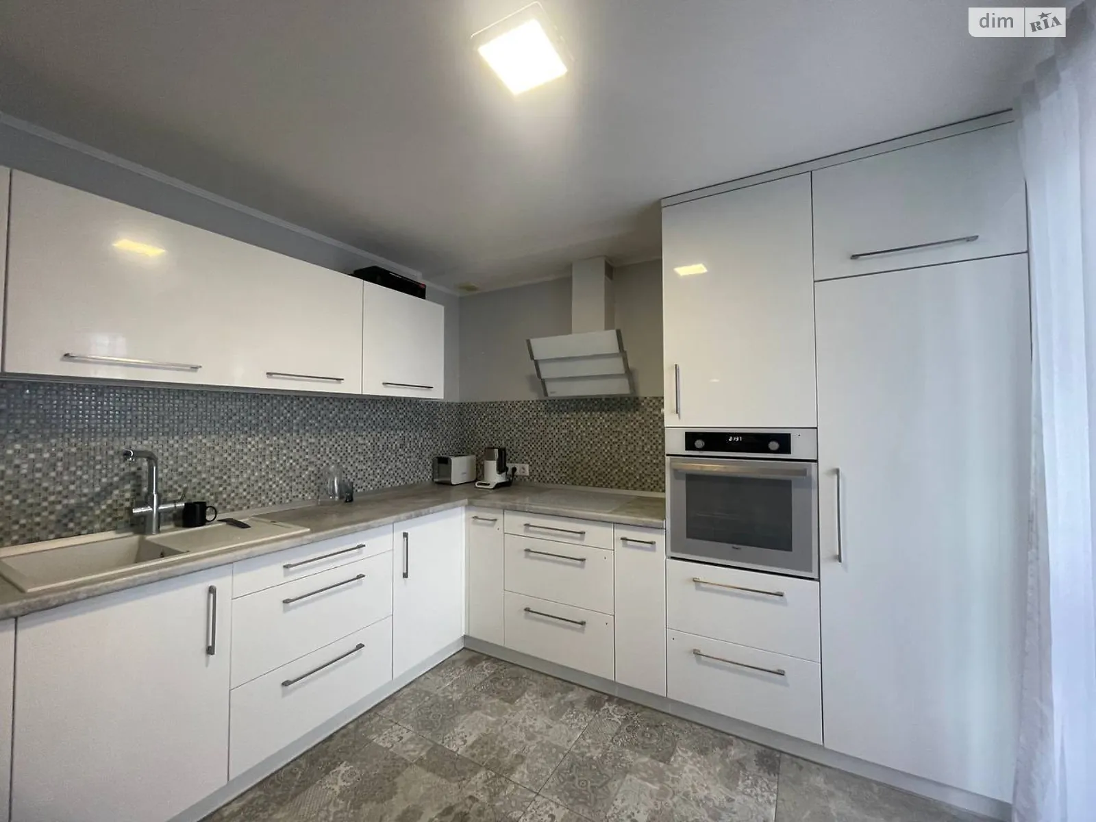 3-комнатная квартира 82.6 кв. м в Тернополе, цена: 113000 $ - фото 1