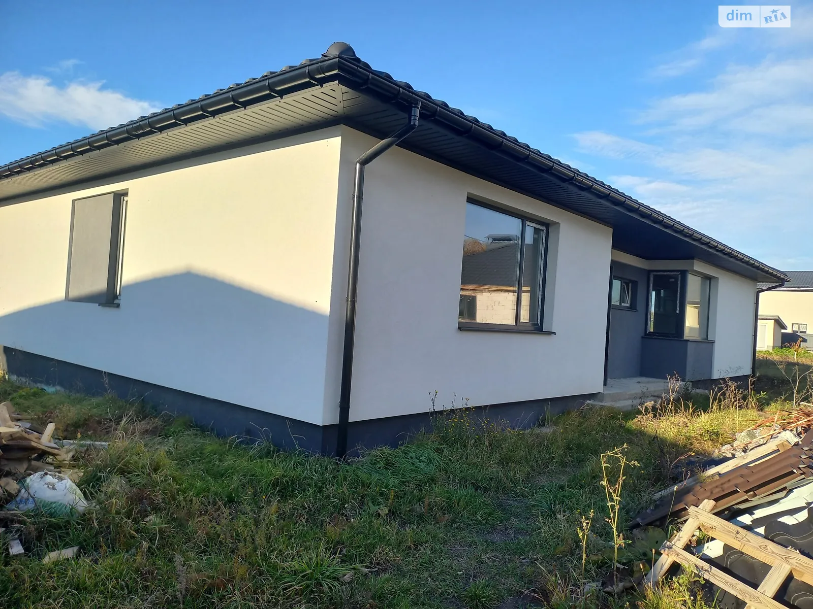 Продается одноэтажный дом 120 кв. м с гаражом, цена: 85000 $ - фото 1