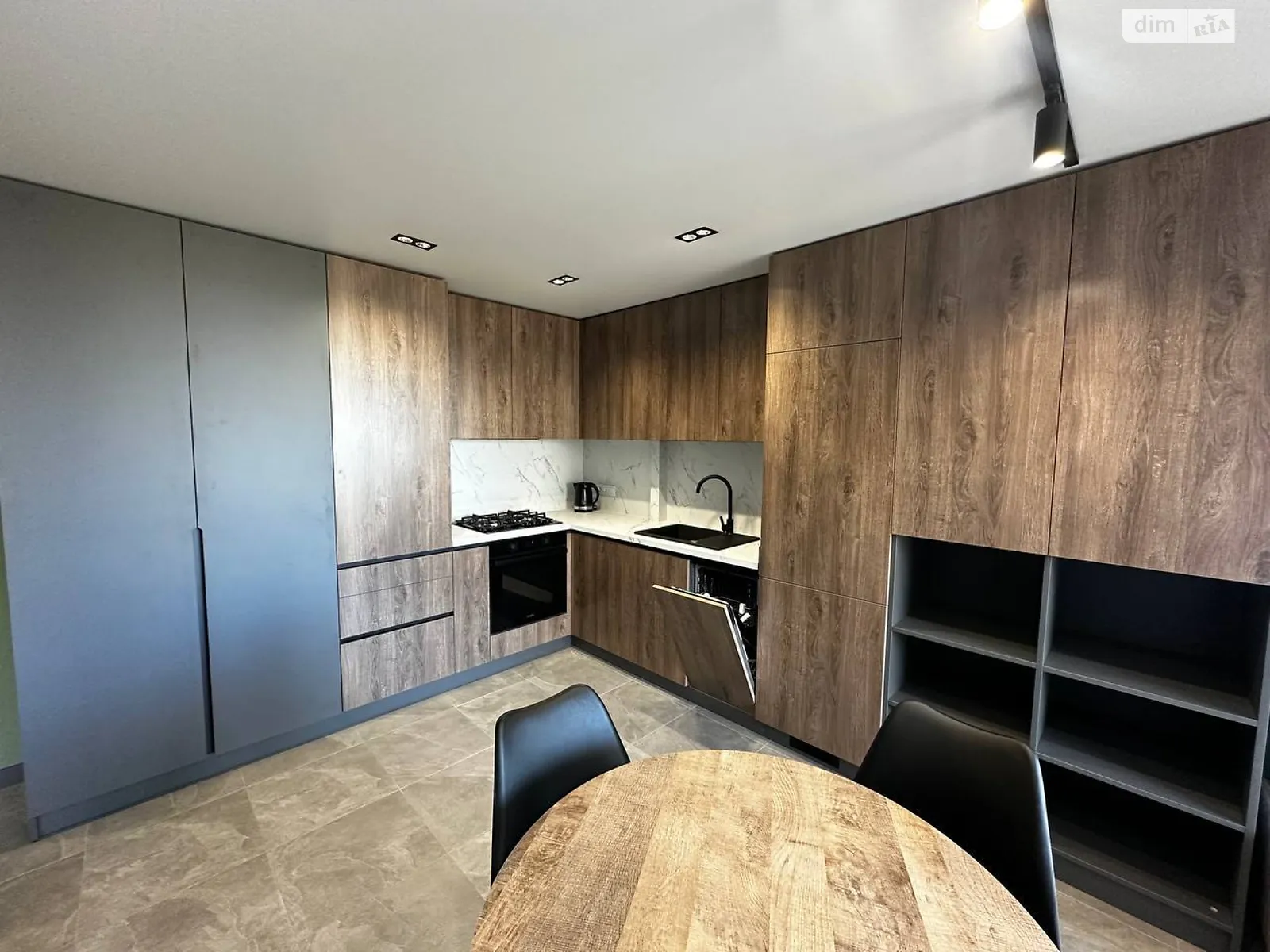 Сдается в аренду 1-комнатная квартира 35 кв. м в Львове, ул. Стрыйская - фото 1