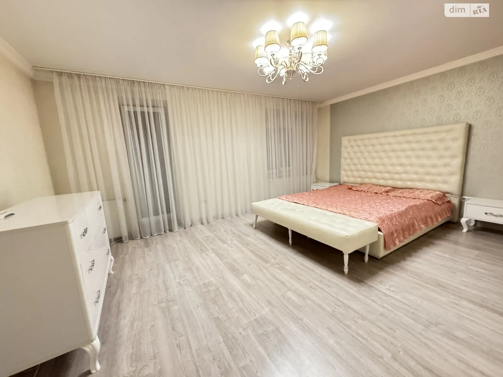 2-комнатная квартира 65.4 кв. м в Тернополе, вул. Крушельницкой Соломии - фото 1