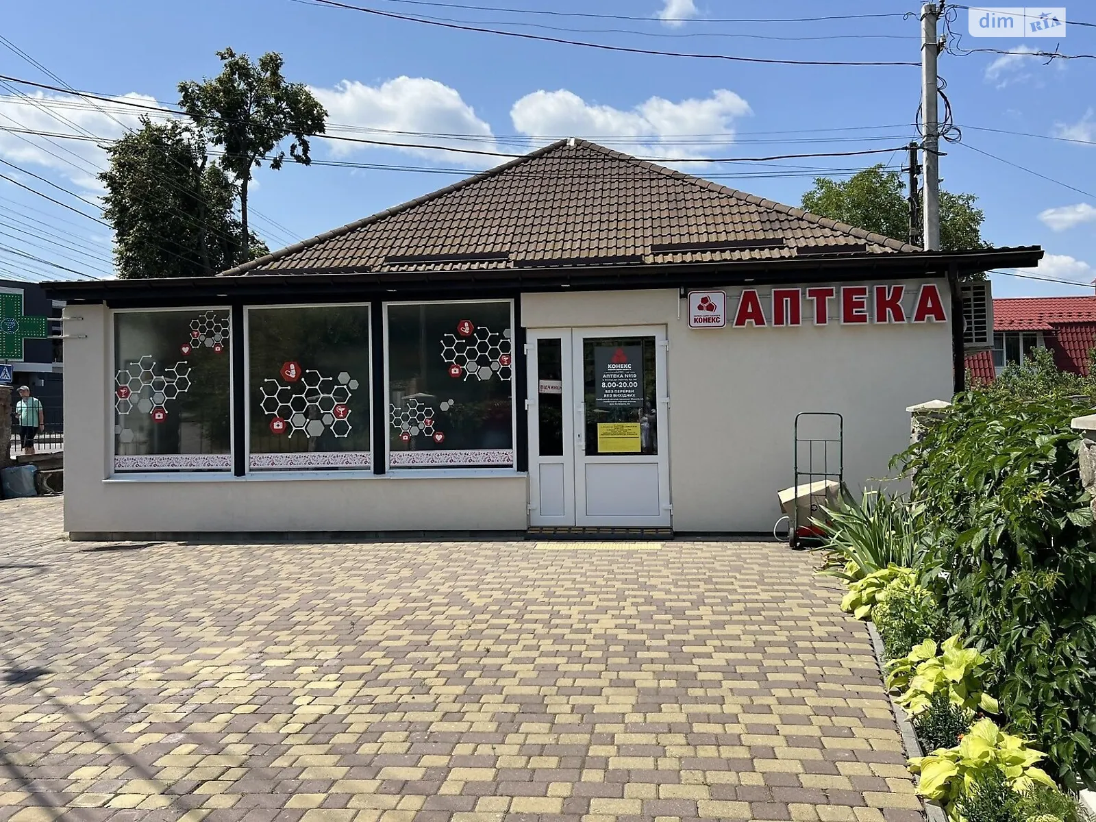 Сдается в аренду помещения свободного назначения 51.4 кв. м в 2-этажном здании, цена: 35000 грн - фото 1