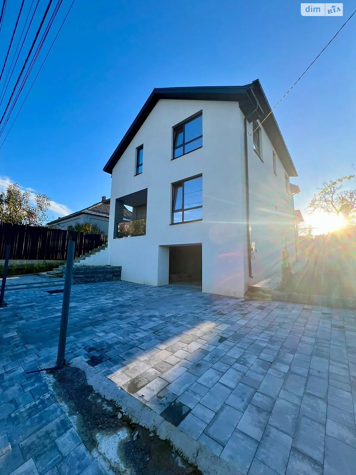 Продається будинок 2 поверховий 185 кв. м з гаражем, цена: 168000 $ - фото 1