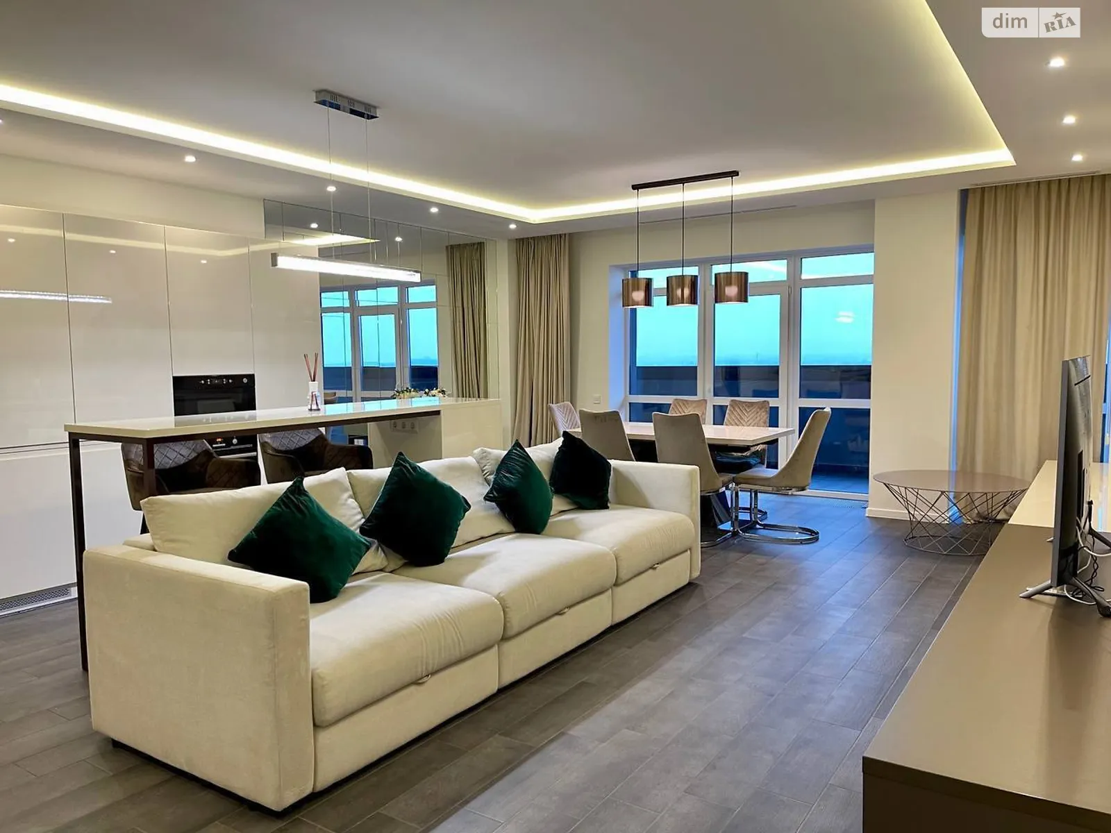 Сдается в аренду 2-комнатная квартира 105 кв. м в Днепре, ул. Европейская, 9А - фото 1