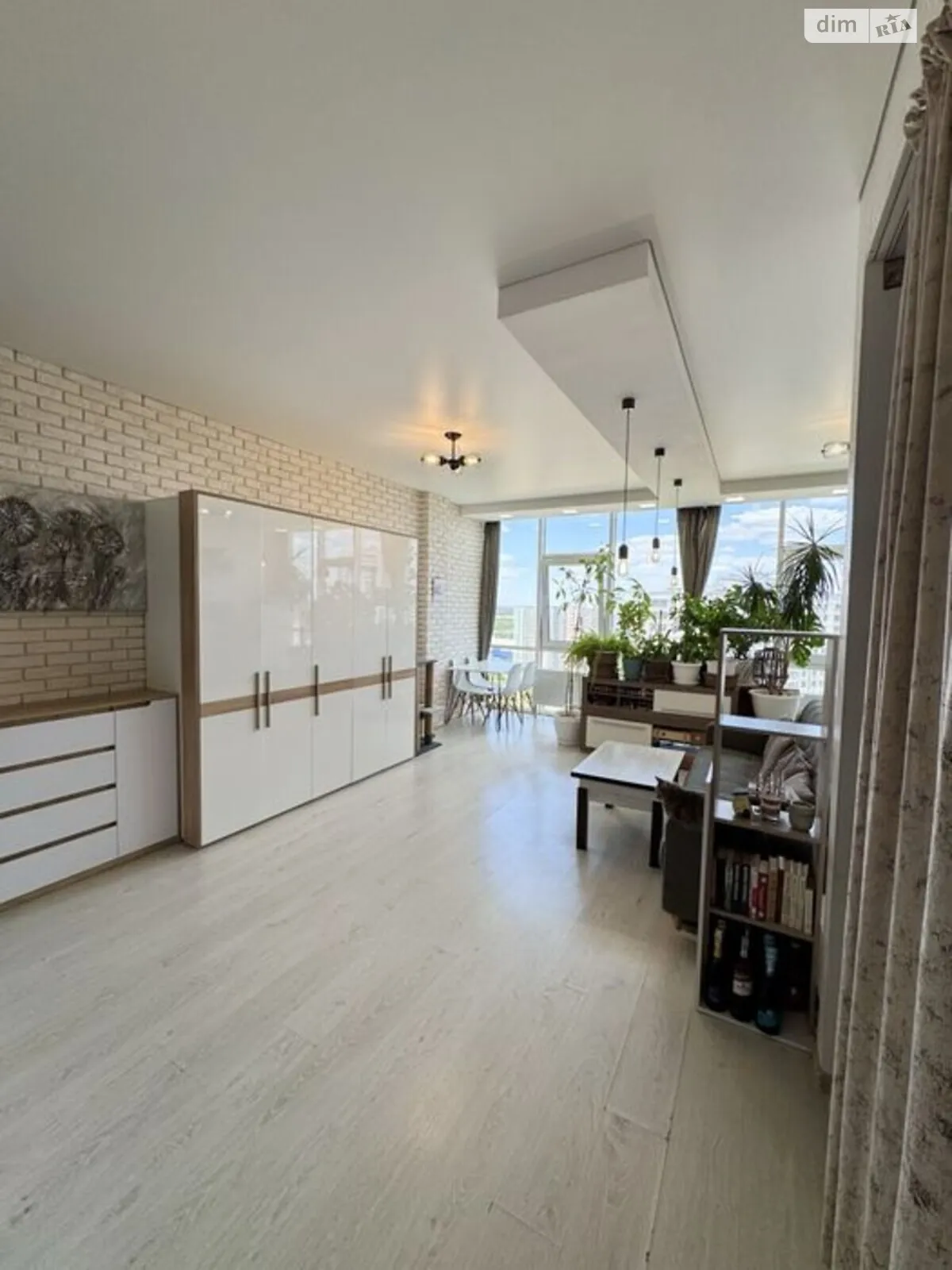 Продается 1-комнатная квартира 46.6 кв. м в Лиманке, ул. Жемчужная, 3 - фото 1