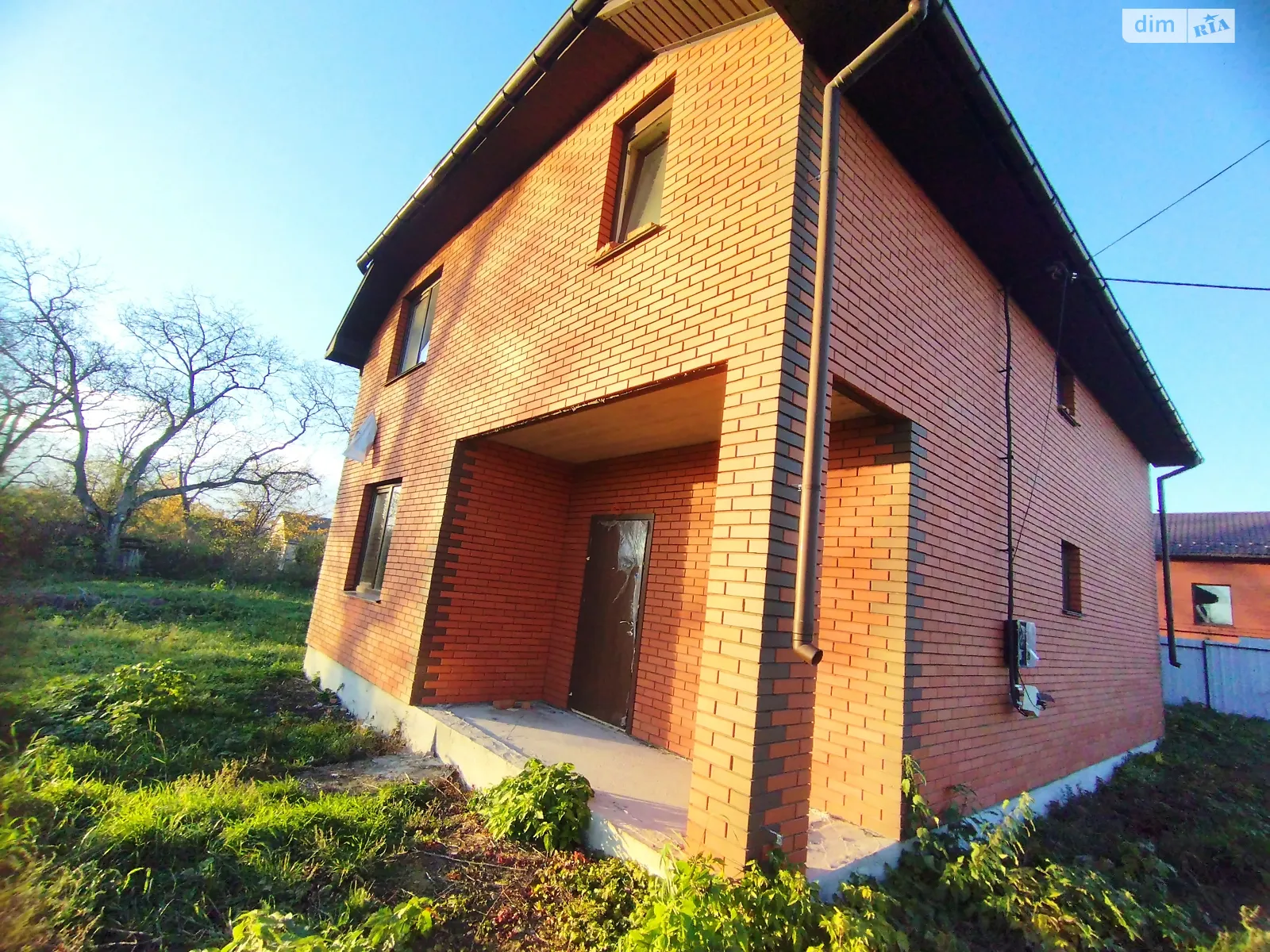 Продается дом на 2 этажа 141 кв. м с садом, цена: 85000 $ - фото 1