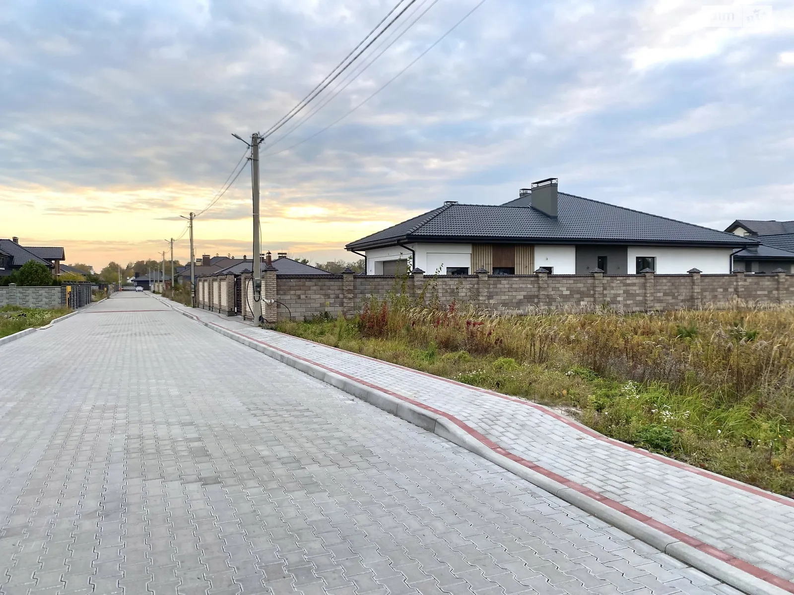 Продається земельна ділянка 11.75 соток у Рівненській області, цена: 120000 $ - фото 1