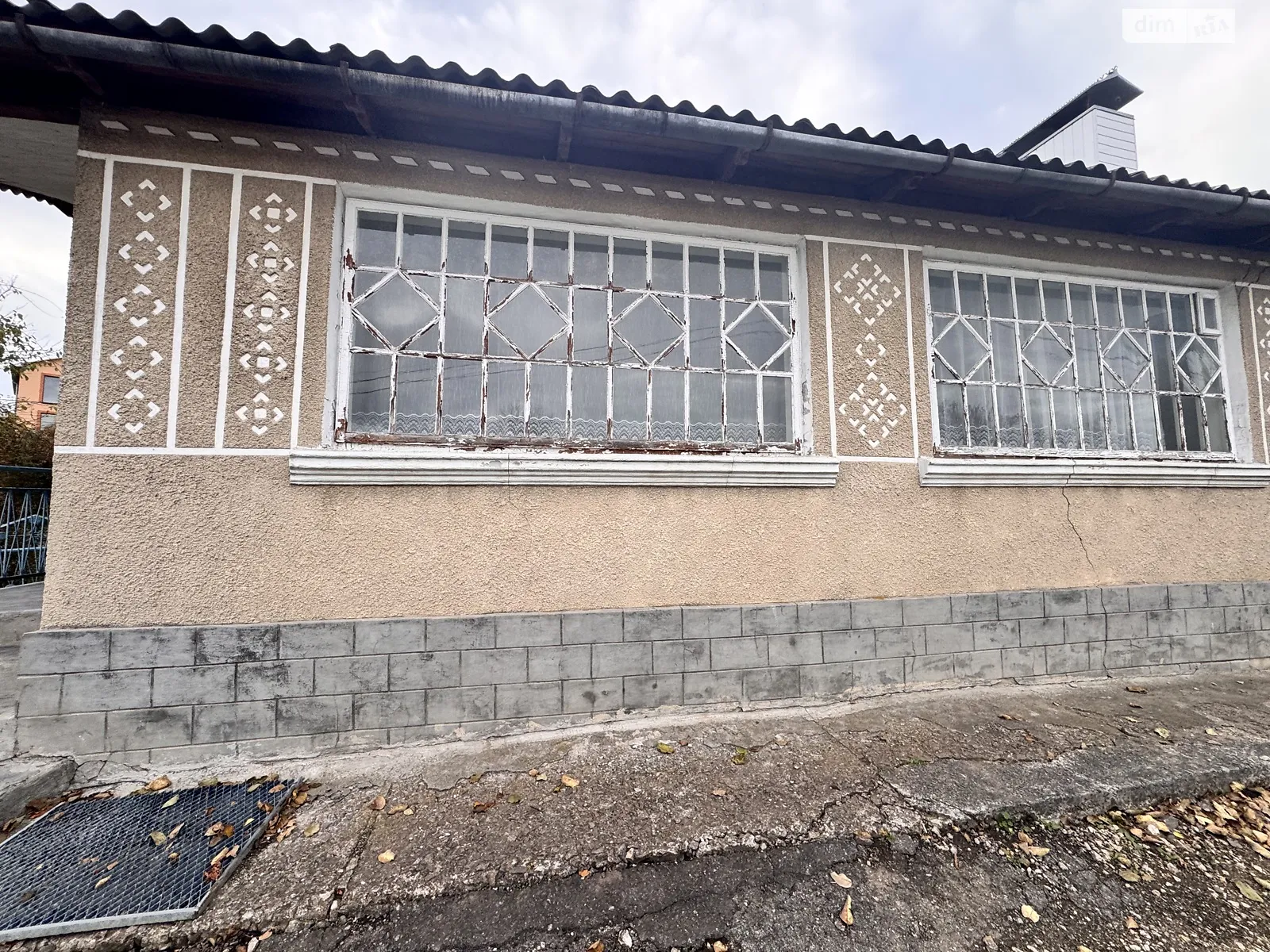 Продается одноэтажный дом 69 кв. м с гаражом, цена: 69000 $ - фото 1