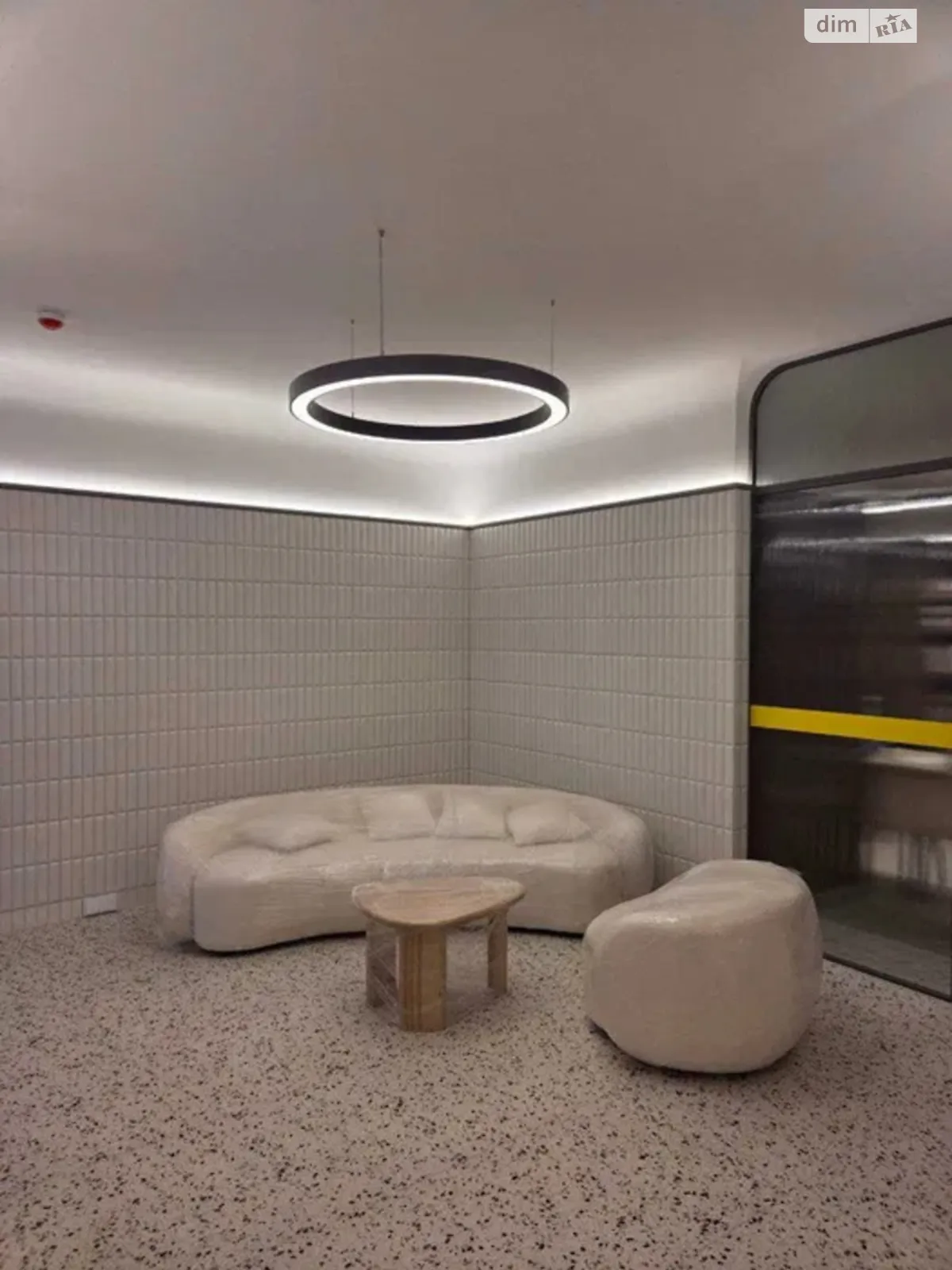 Продается 1-комнатная квартира 46.5 кв. м в Киеве, ул. Березняковская, 29 - фото 1